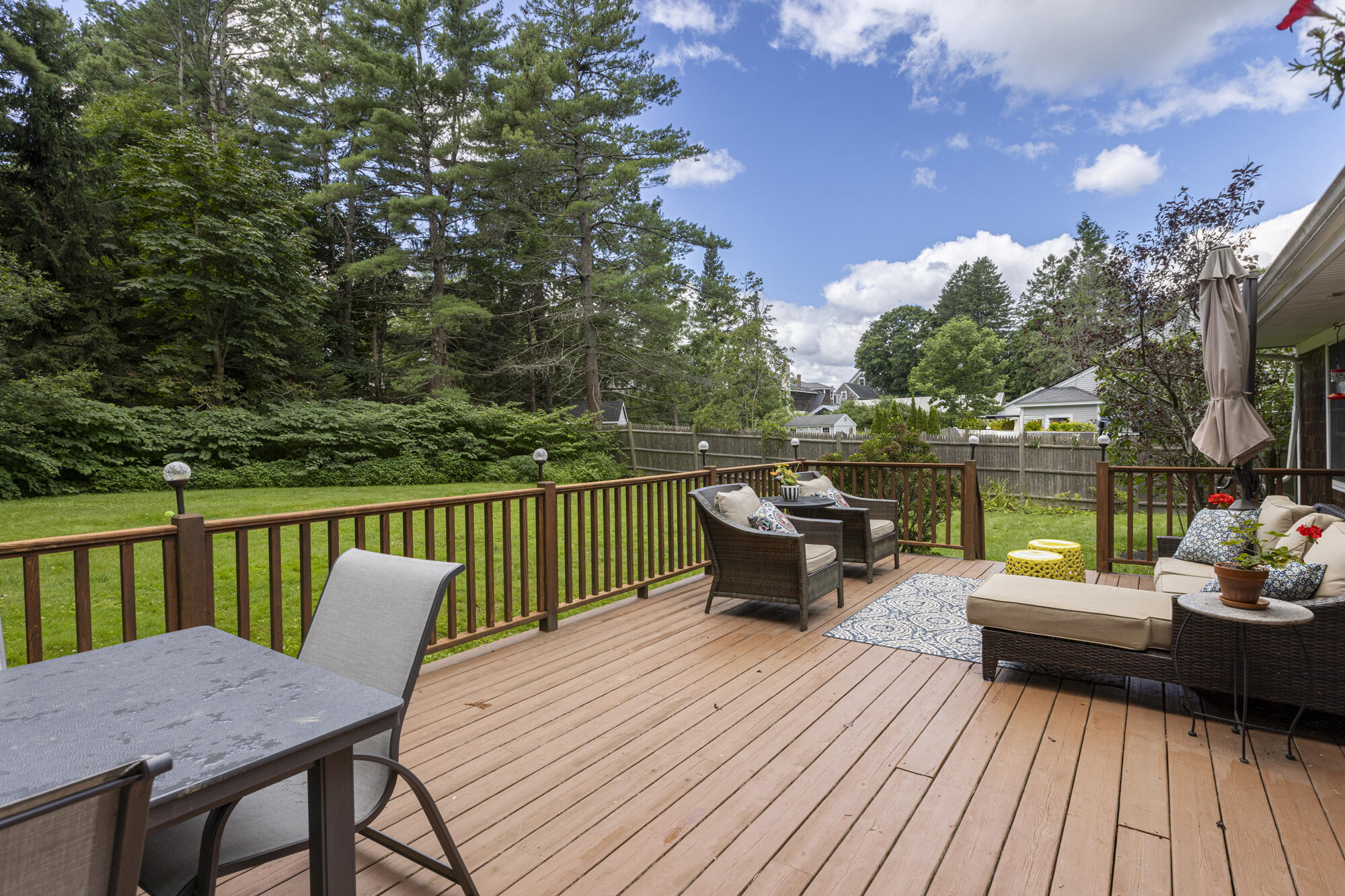15 Edgewater Road