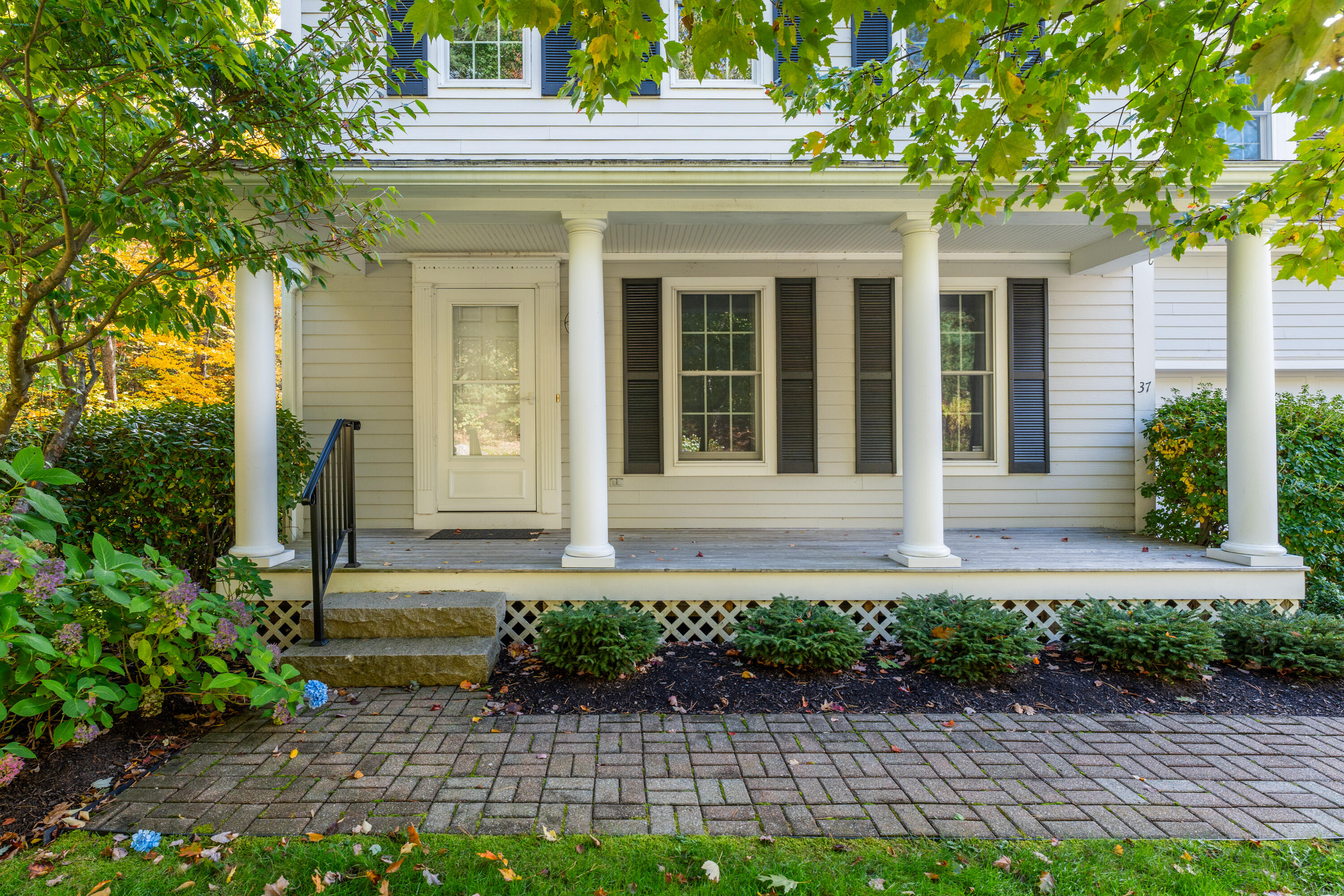 37 Granite Ridge Road, 37