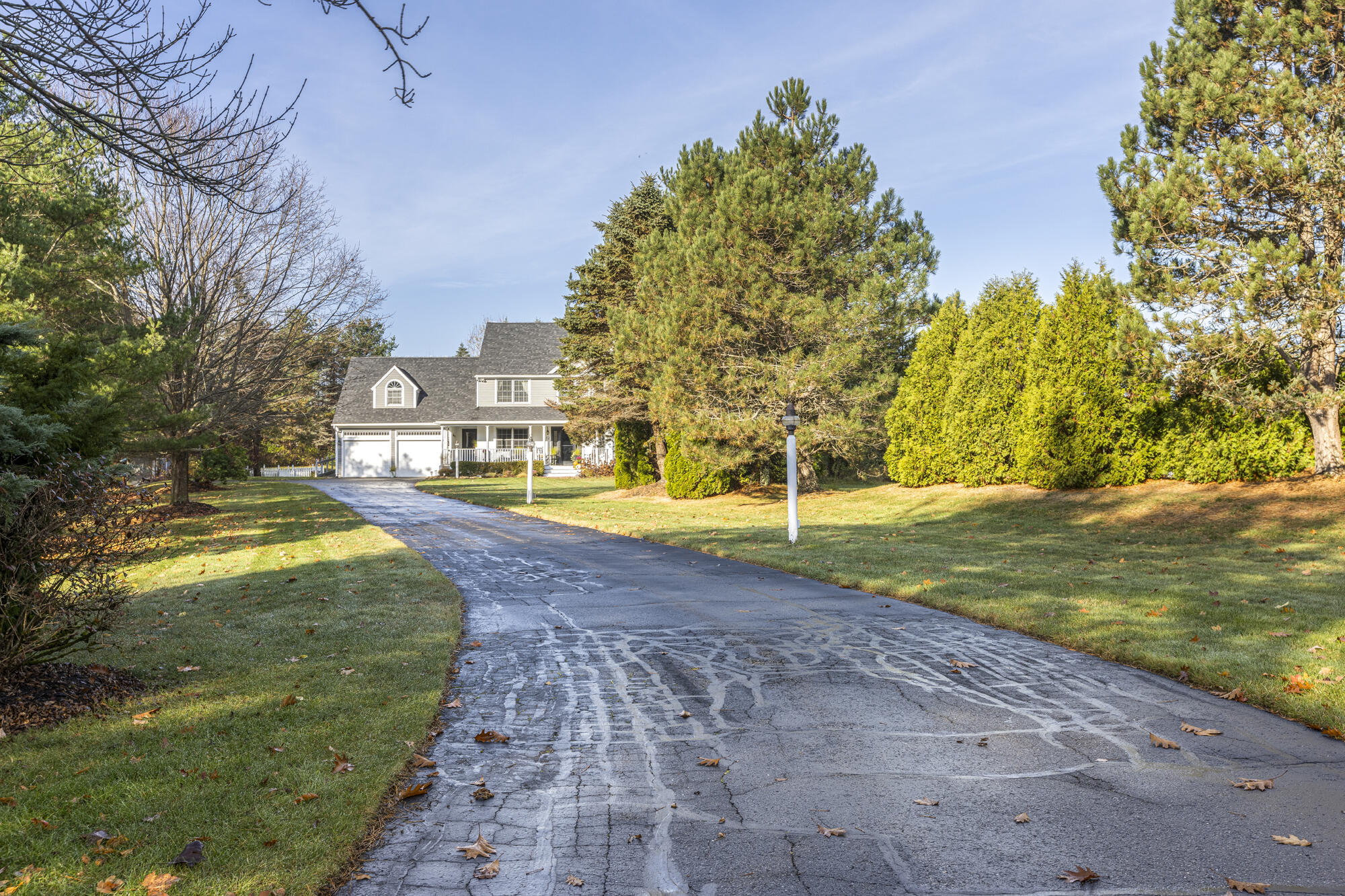 12 Clearwater Drive