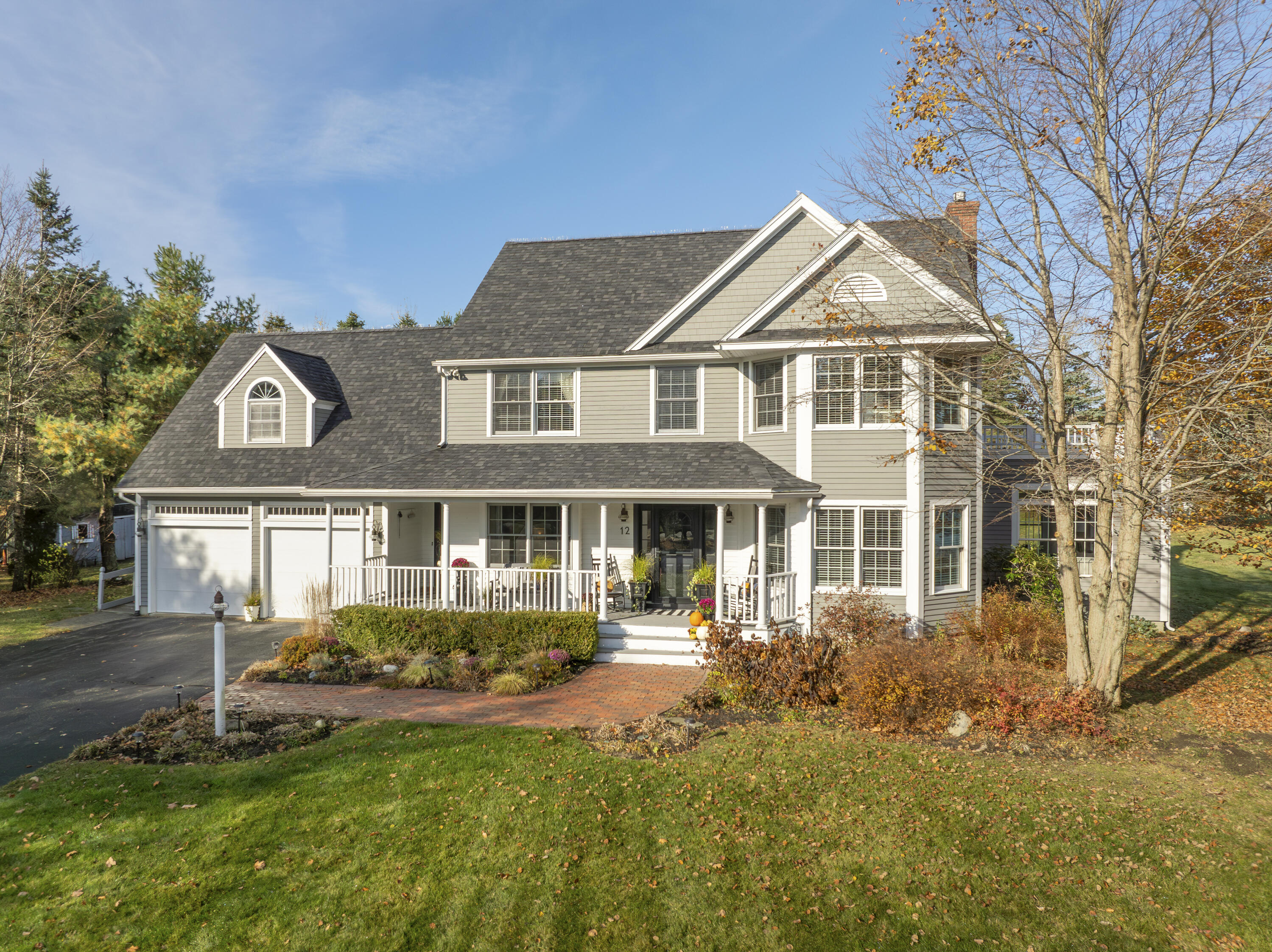 12 Clearwater Drive
