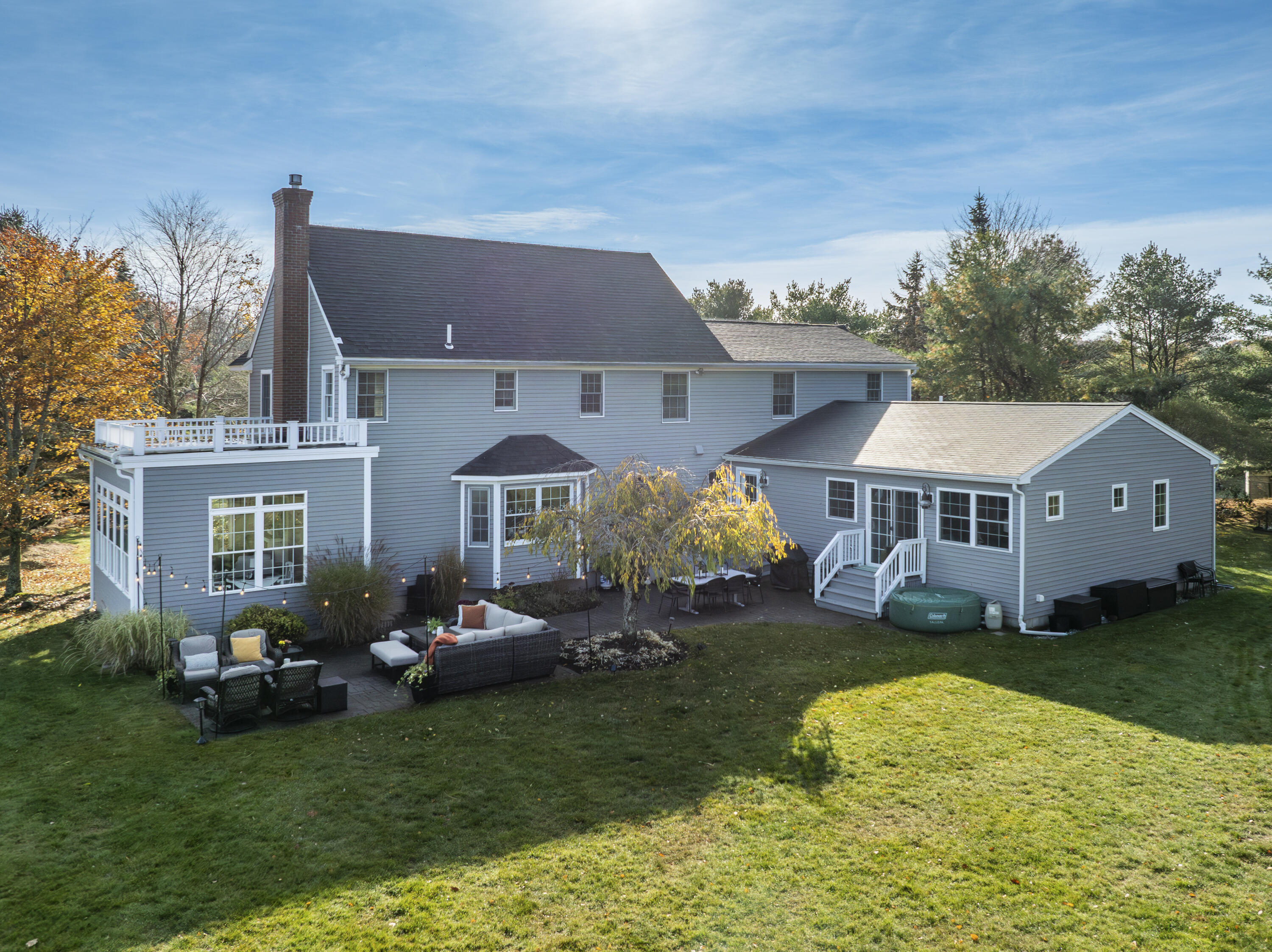 12 Clearwater Drive