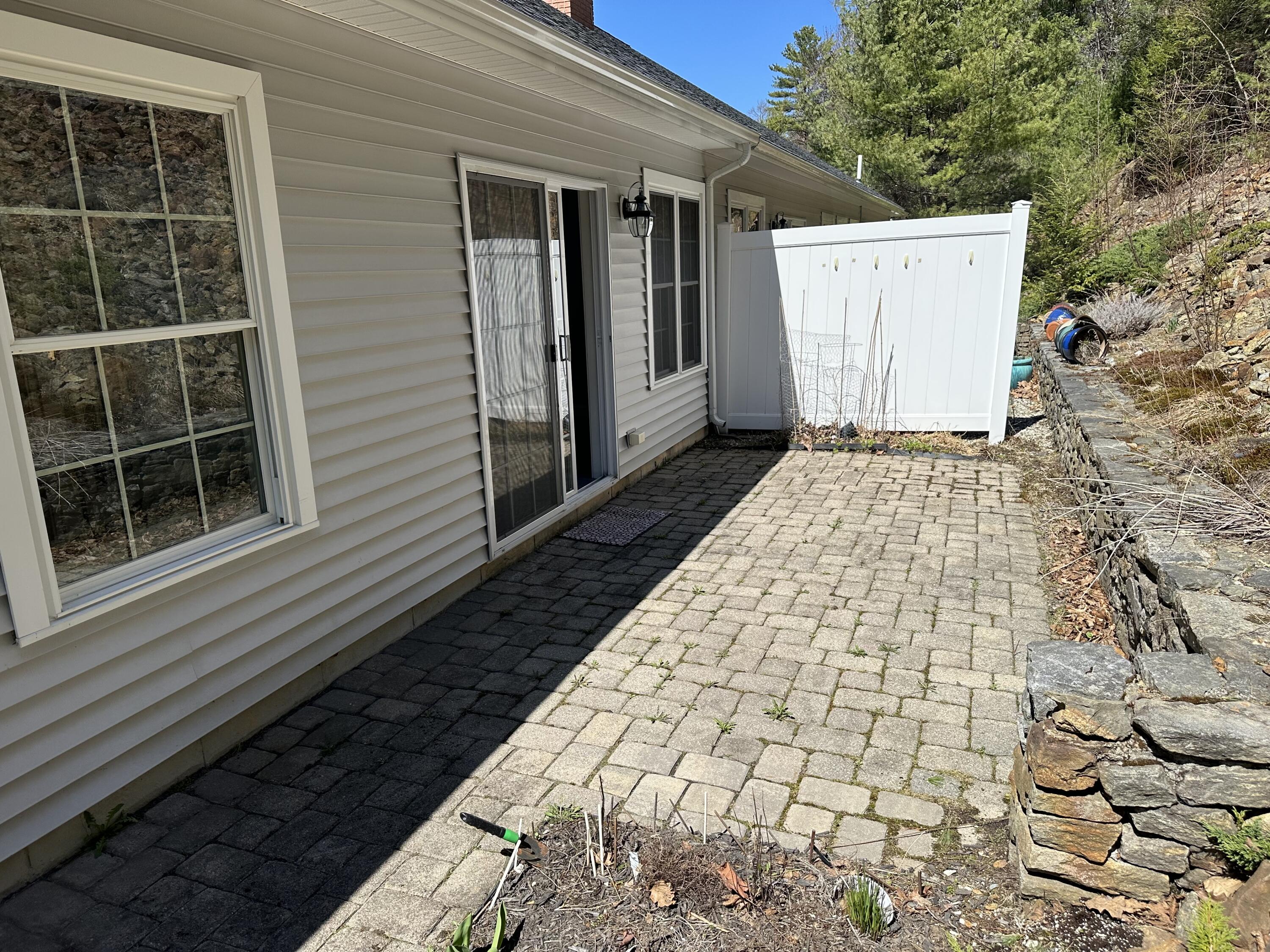 5 York Ledge Drive, 5