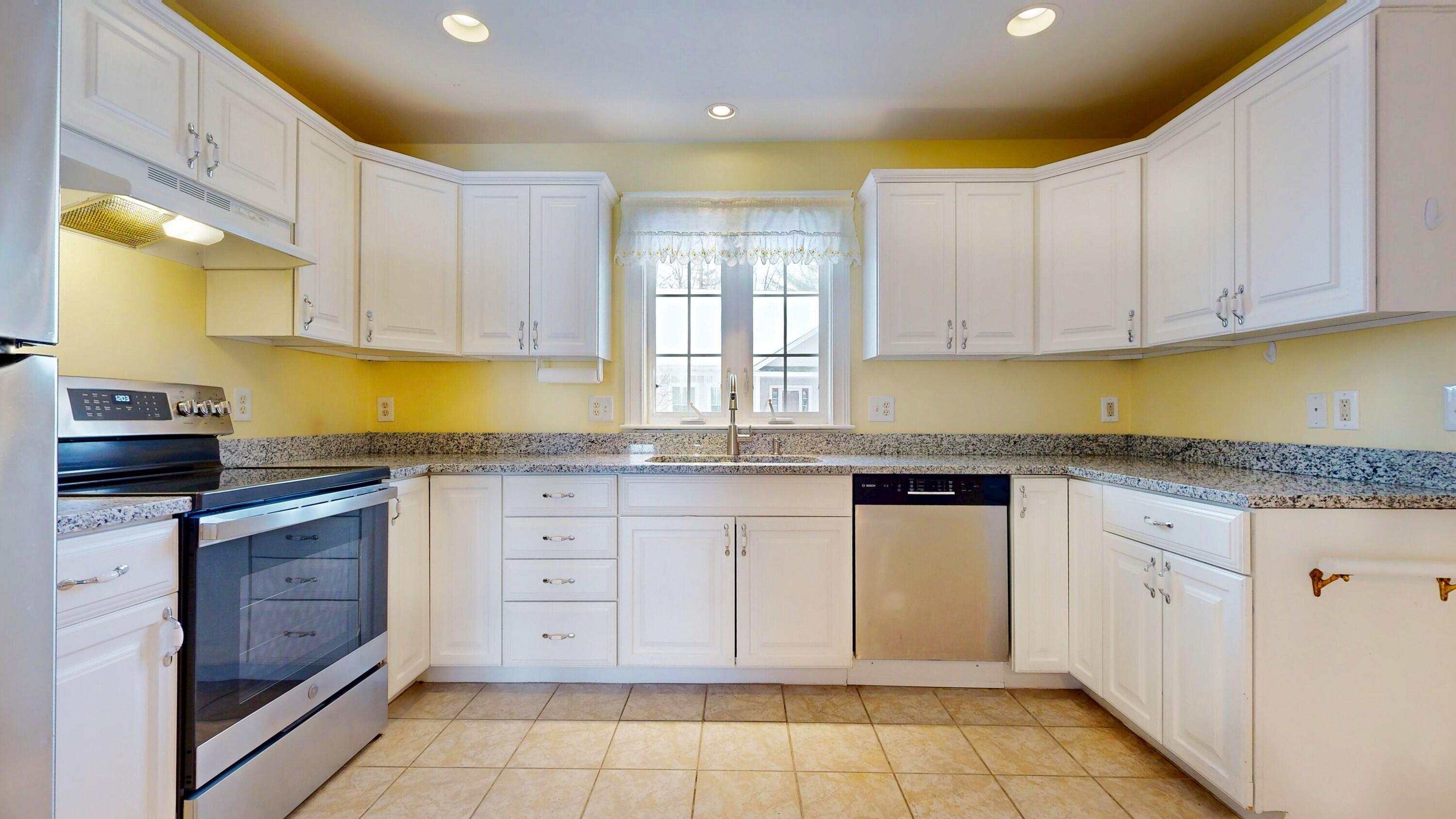 5 York Ledge Drive, 5