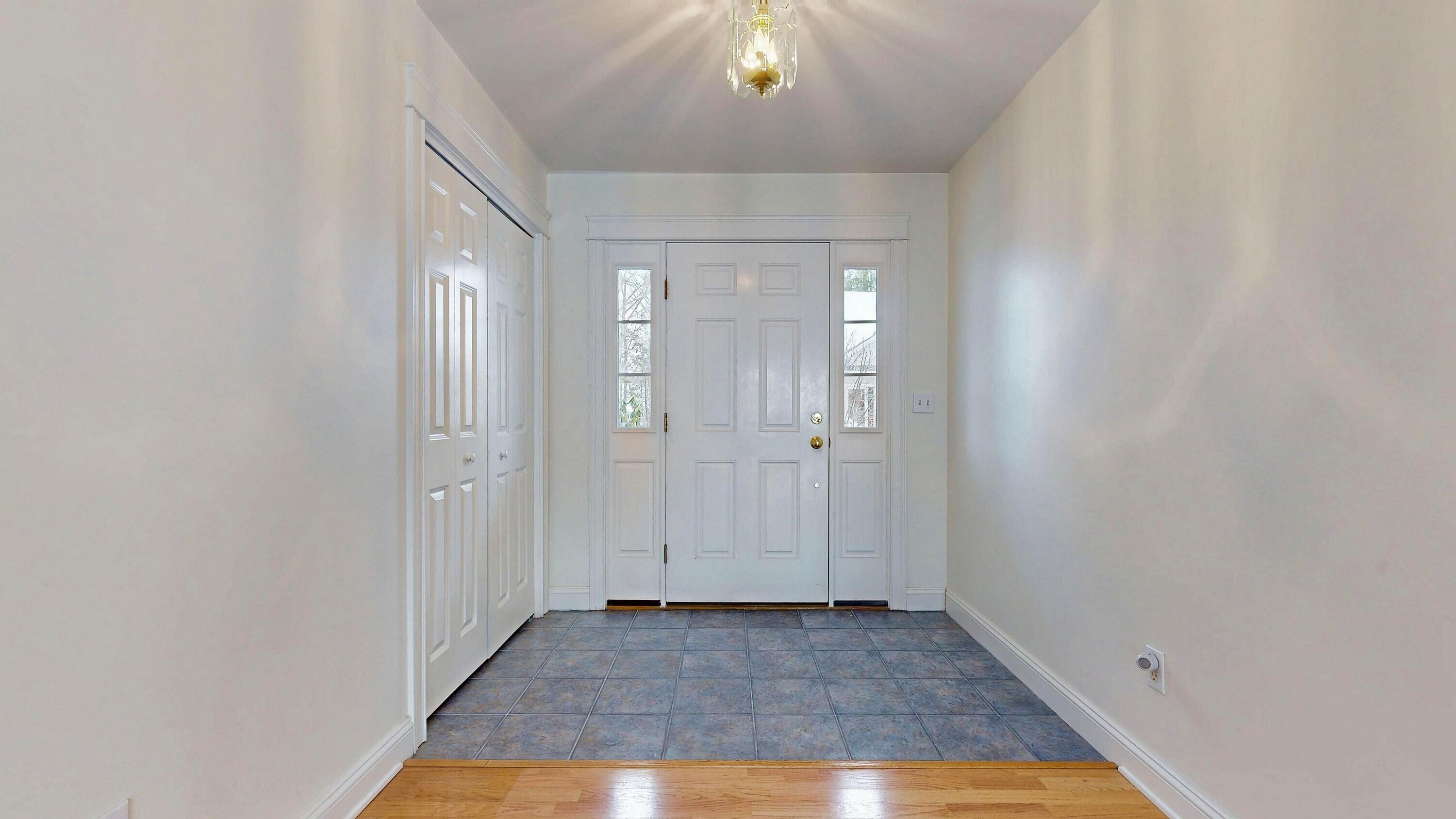 5 York Ledge Drive, 5