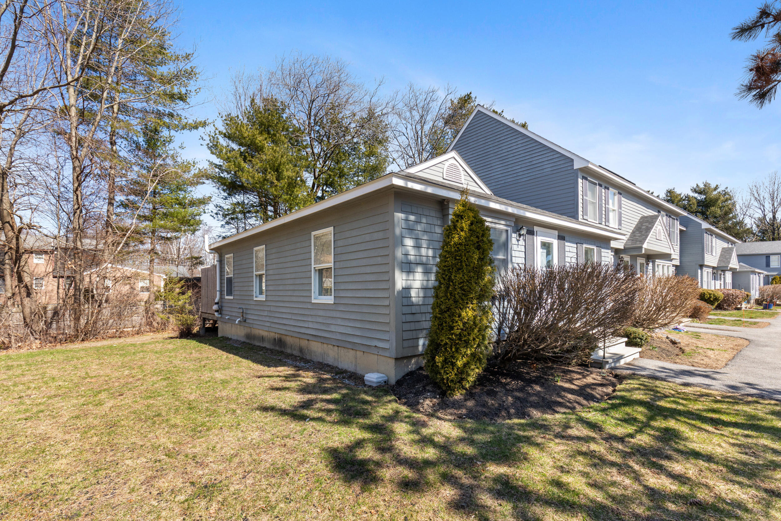12 Northwood Drive, 12
