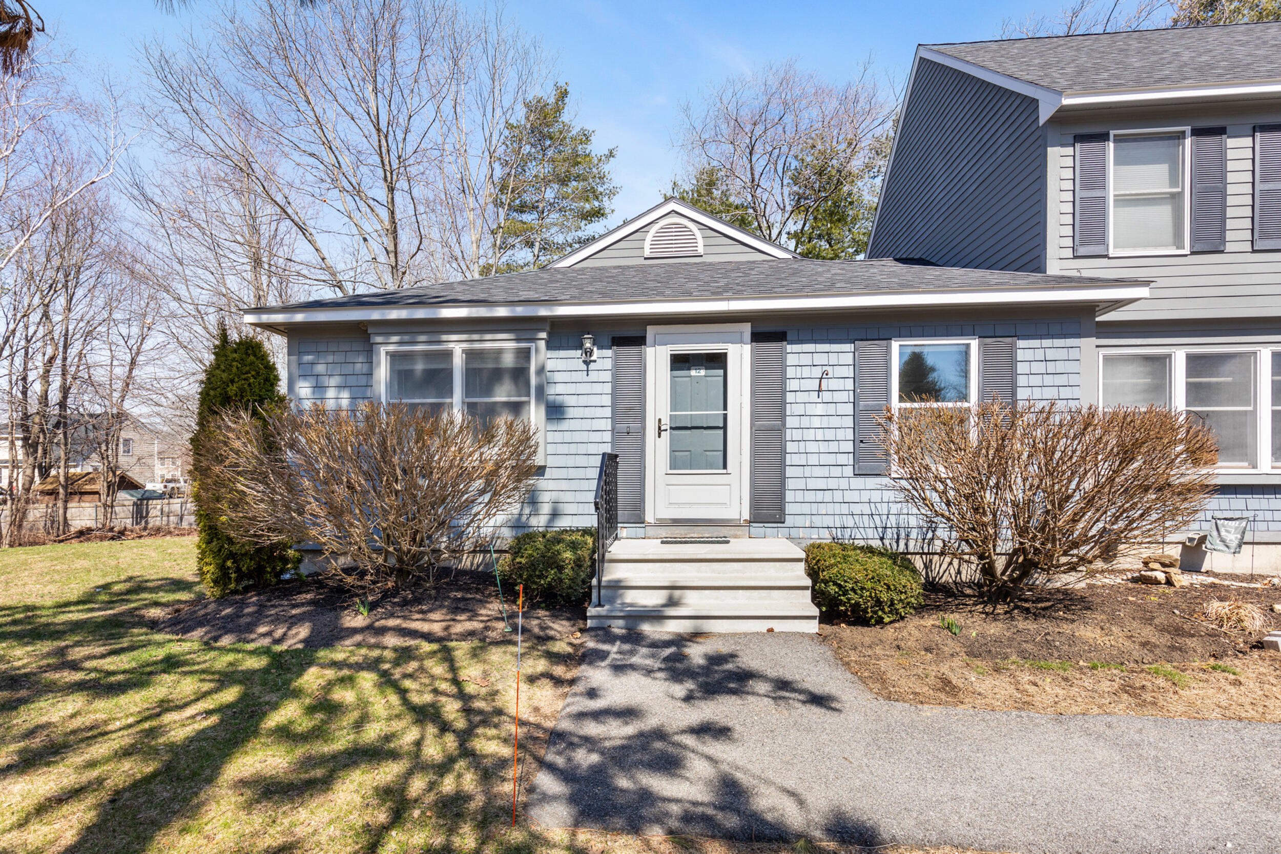 12 Northwood Drive, 12