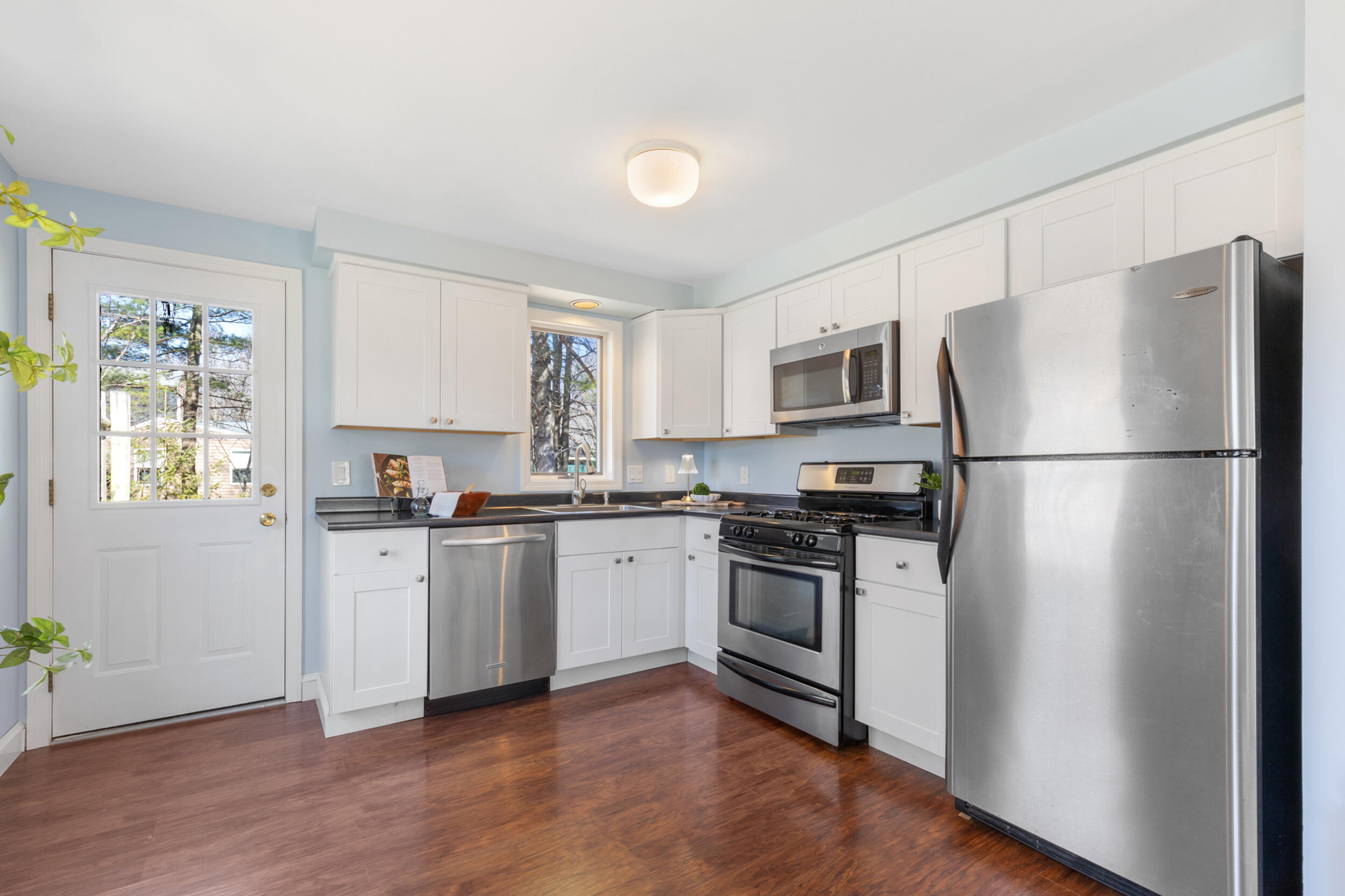 12 Northwood Drive, 12