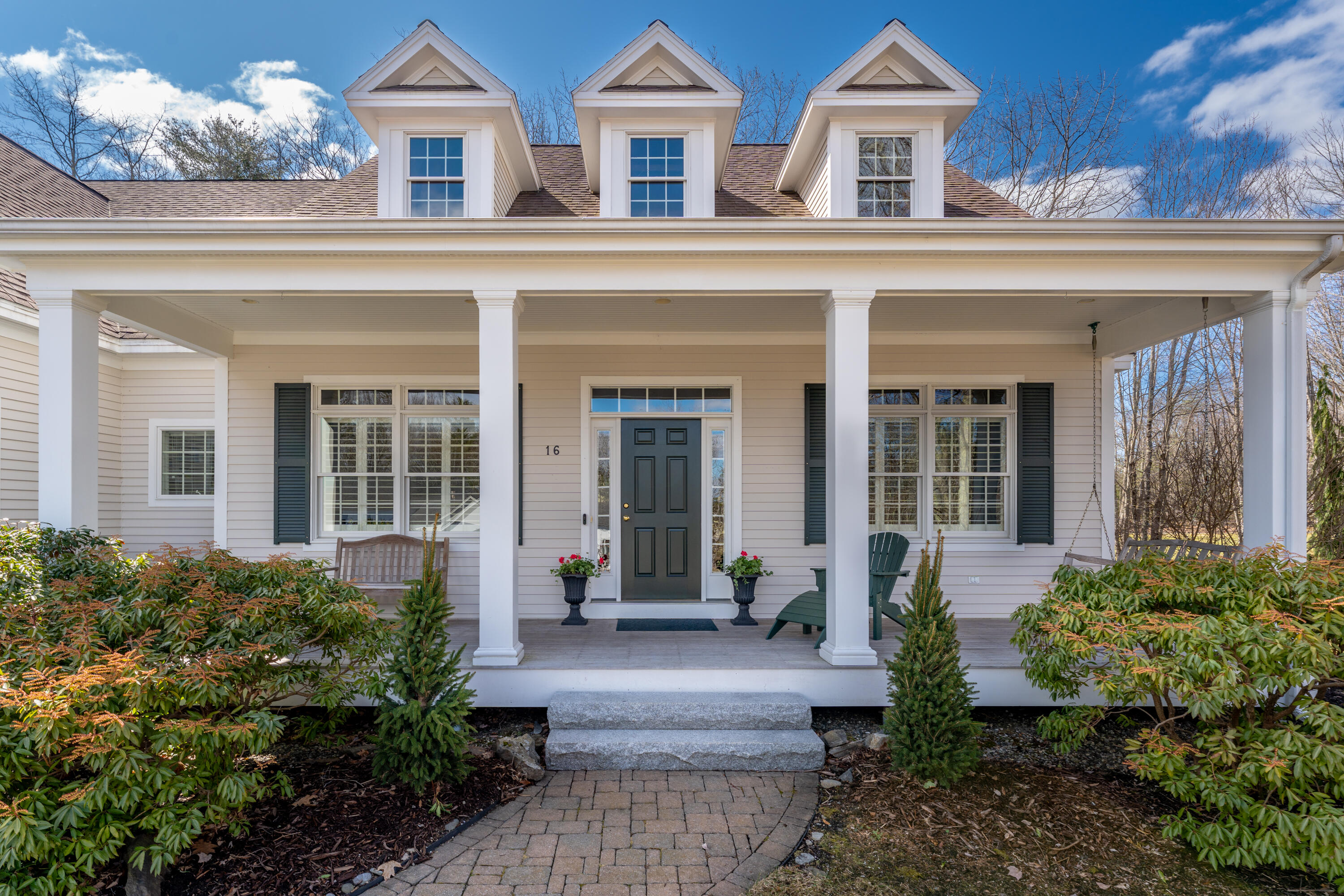 16 Old Oak Way, 16