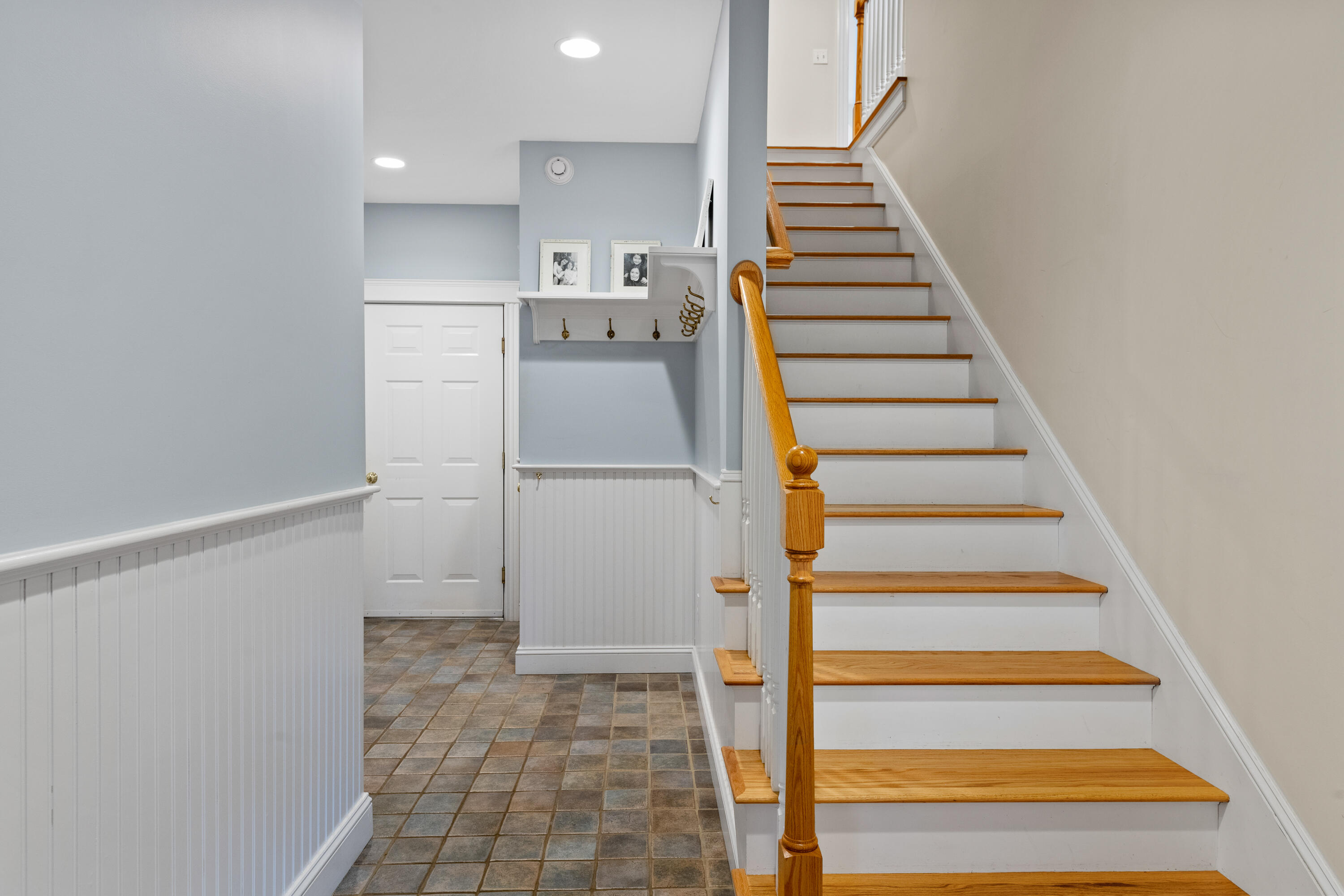 16 Old Oak Way, 16