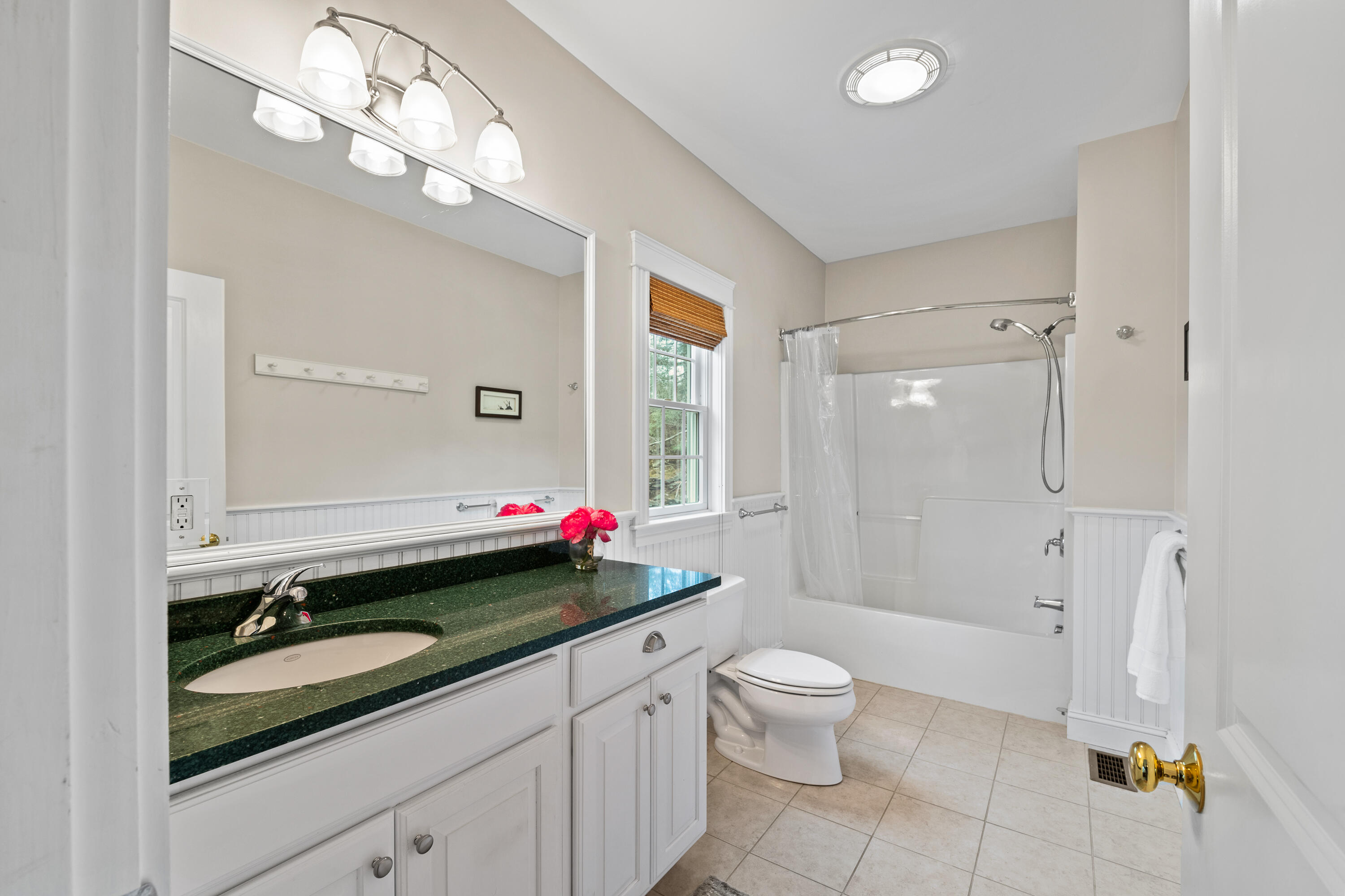 16 Old Oak Way, 16