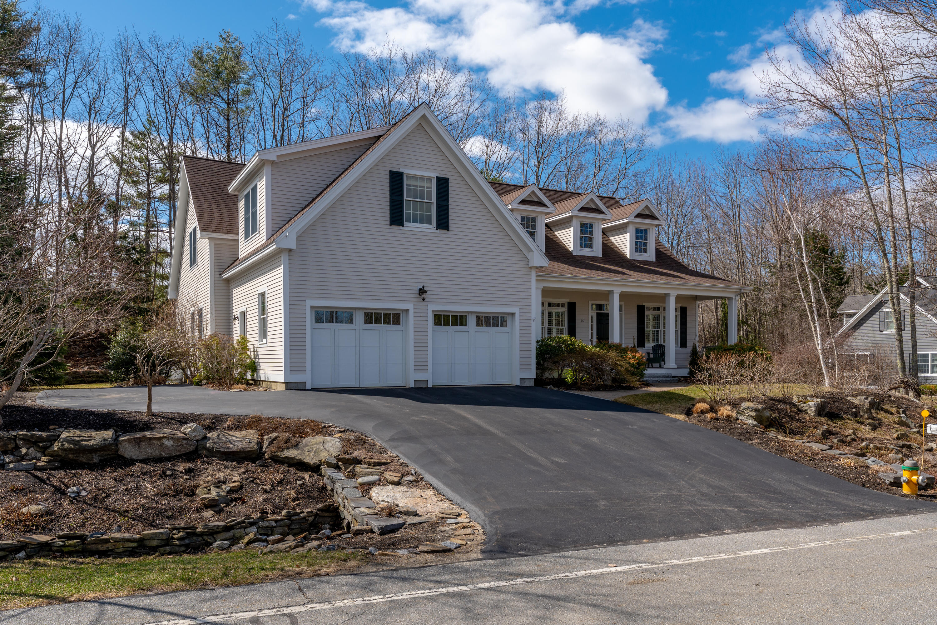 16 Old Oak Way, 16