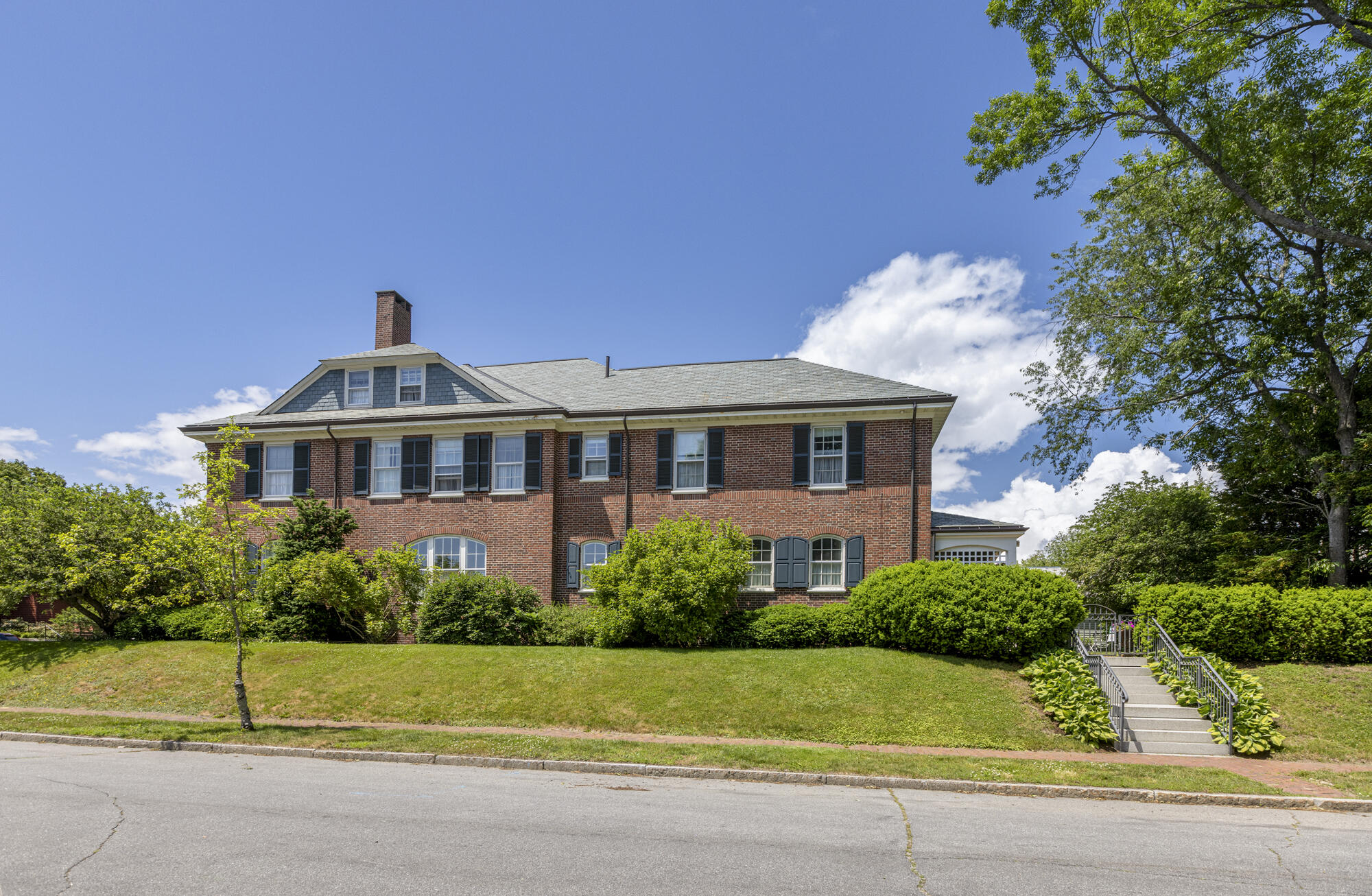 55 Bowdoin Street
