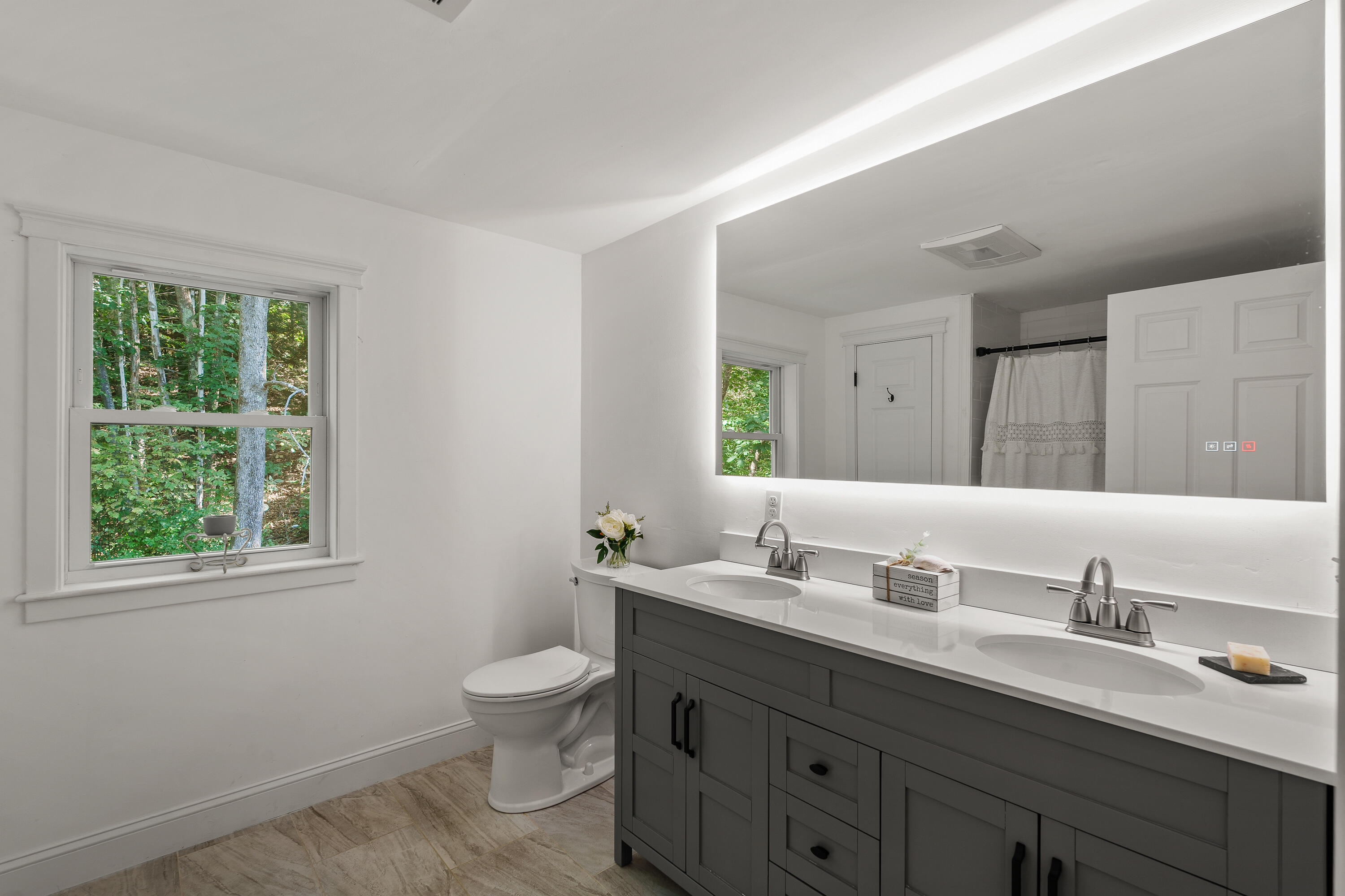 589 Roosevelt Trail