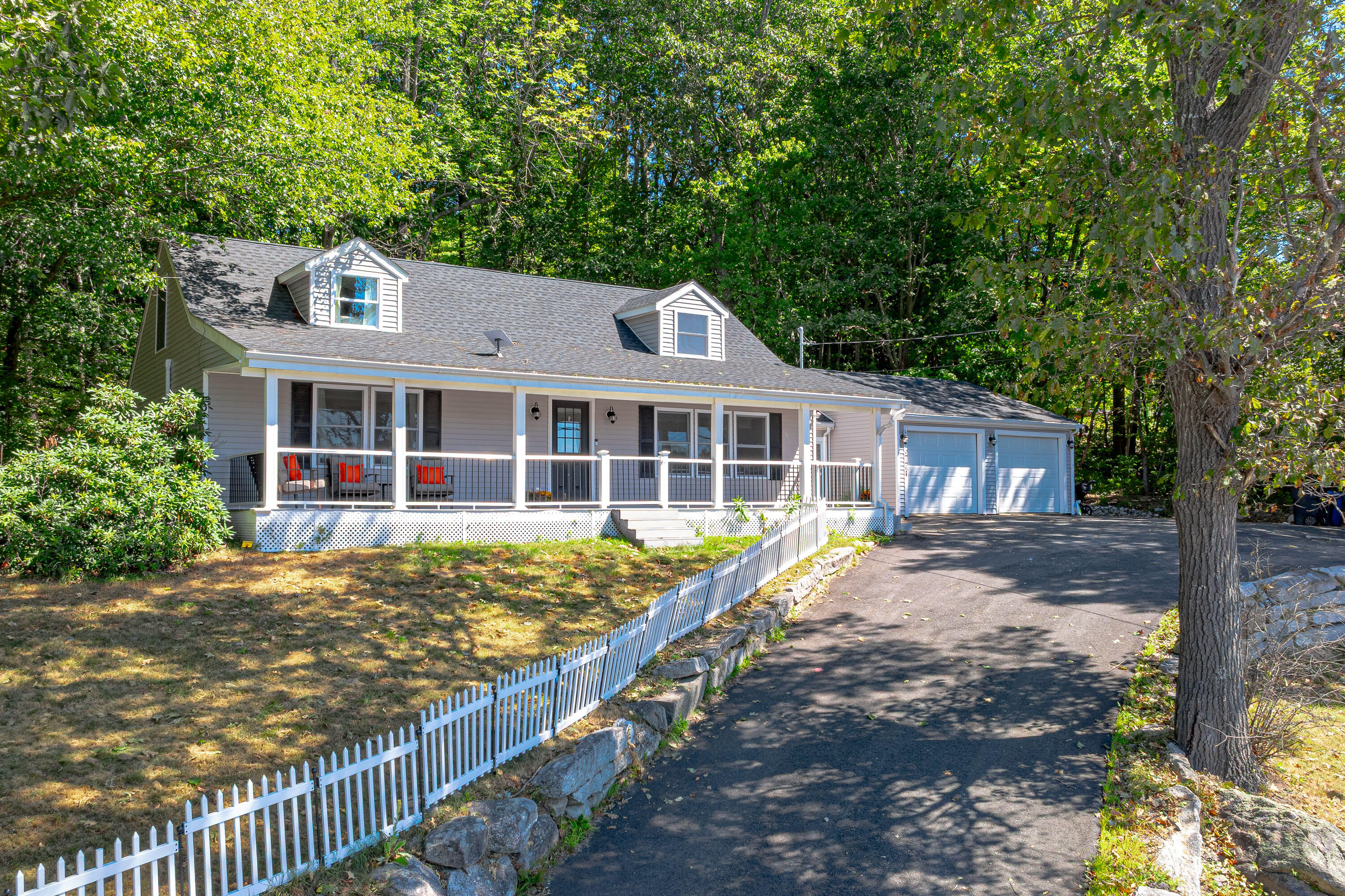 589 Roosevelt Trail