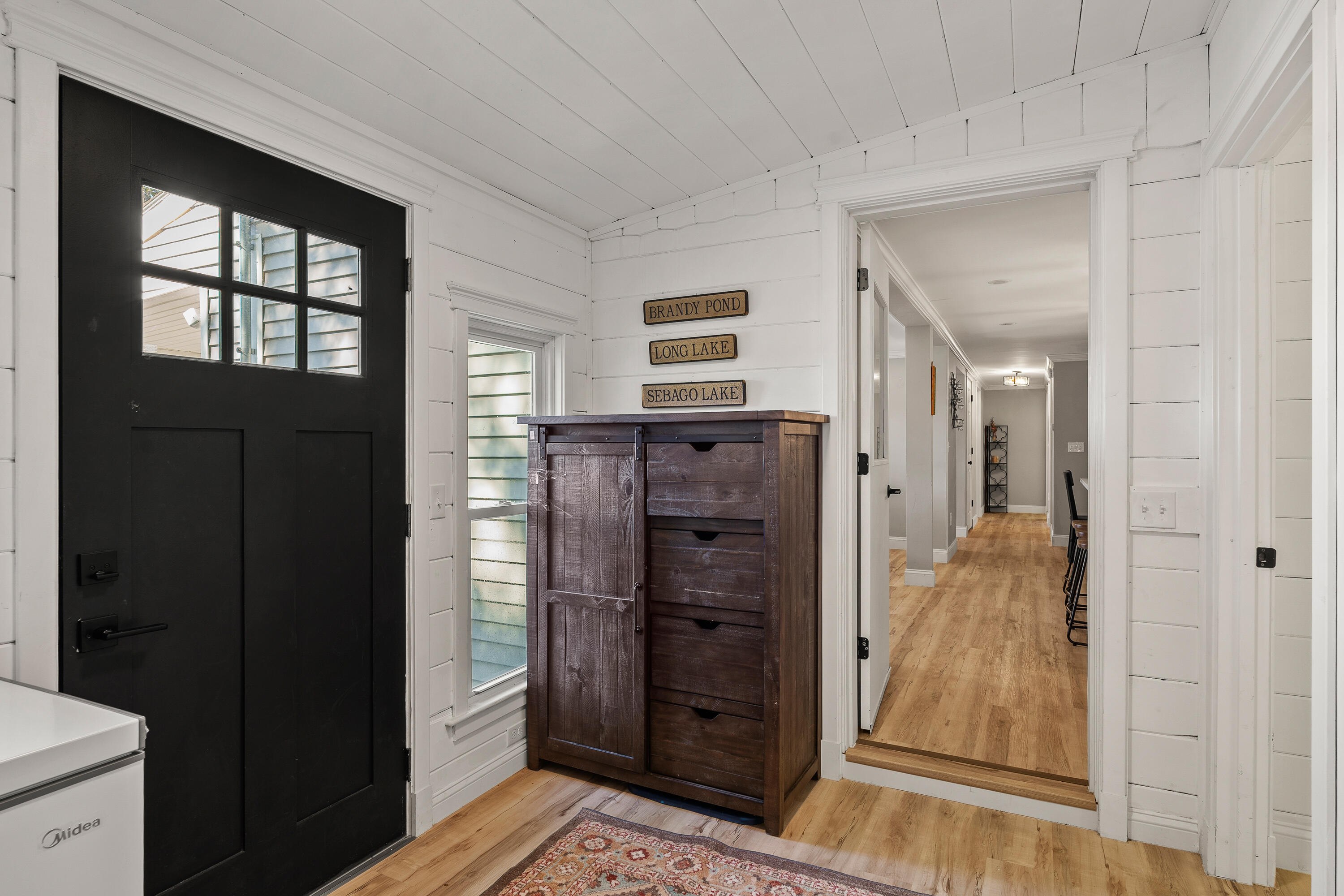589 Roosevelt Trail