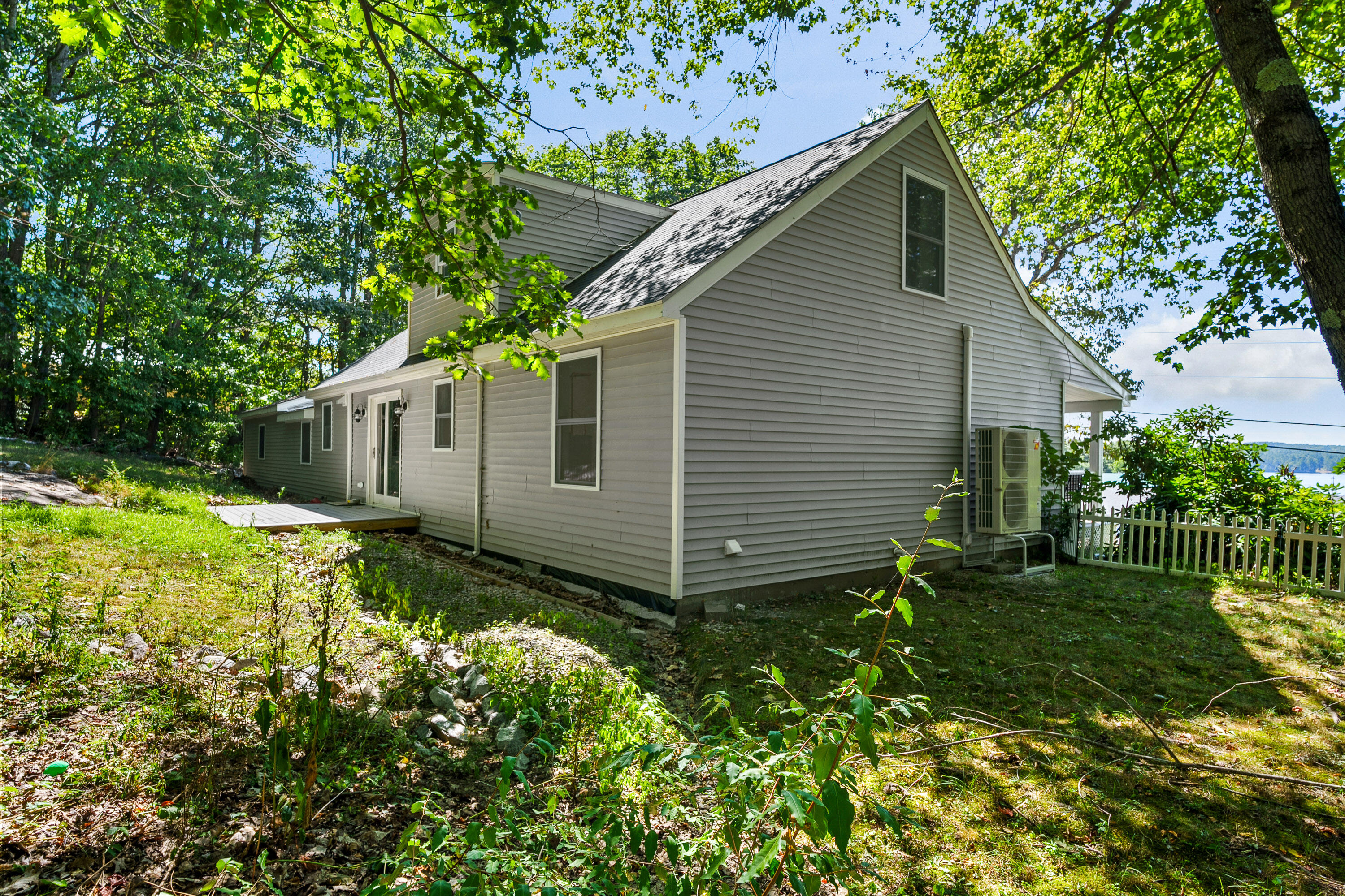 589 Roosevelt Trail