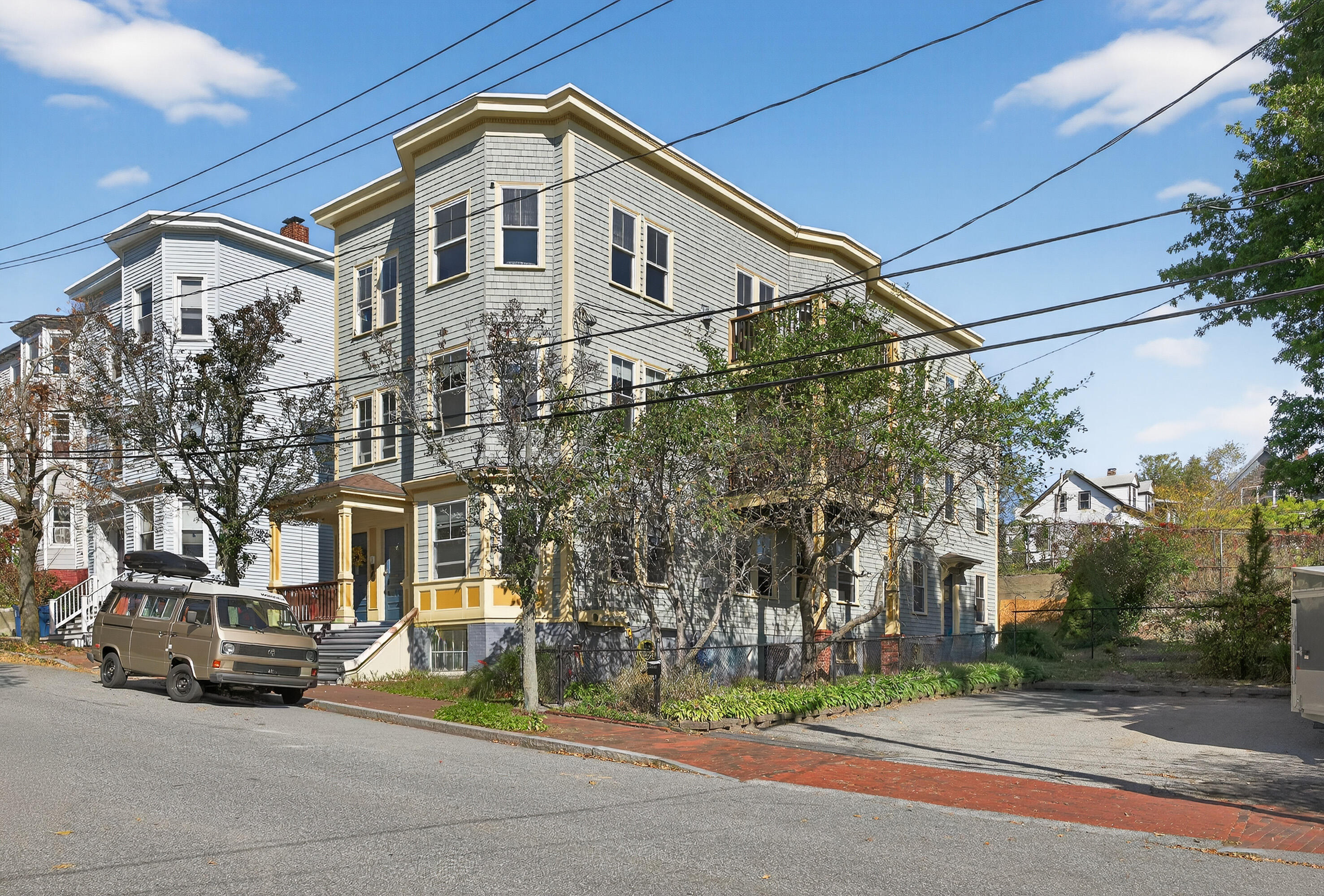 21 Sheridan Street, 3