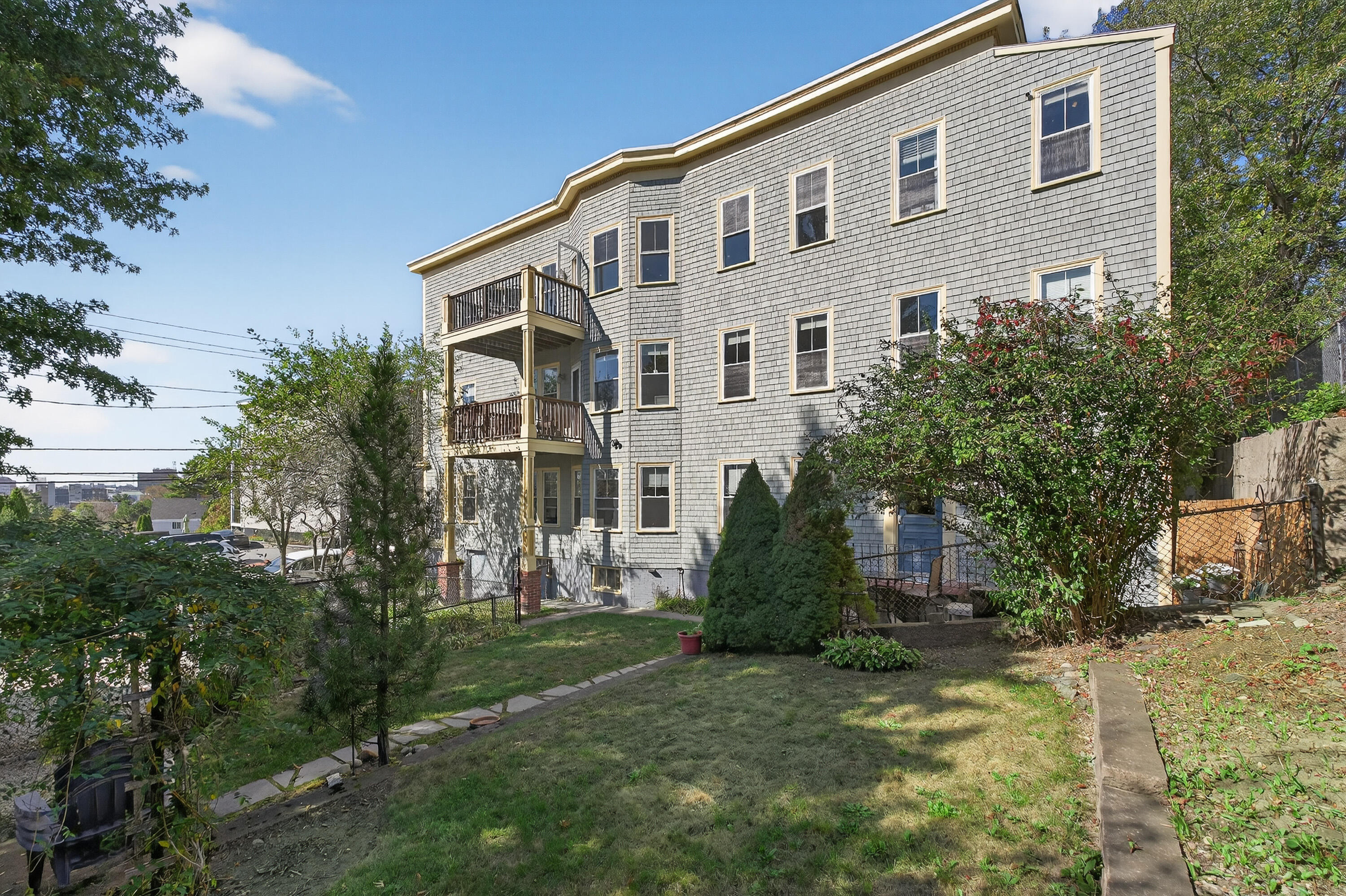 21 Sheridan Street, 3