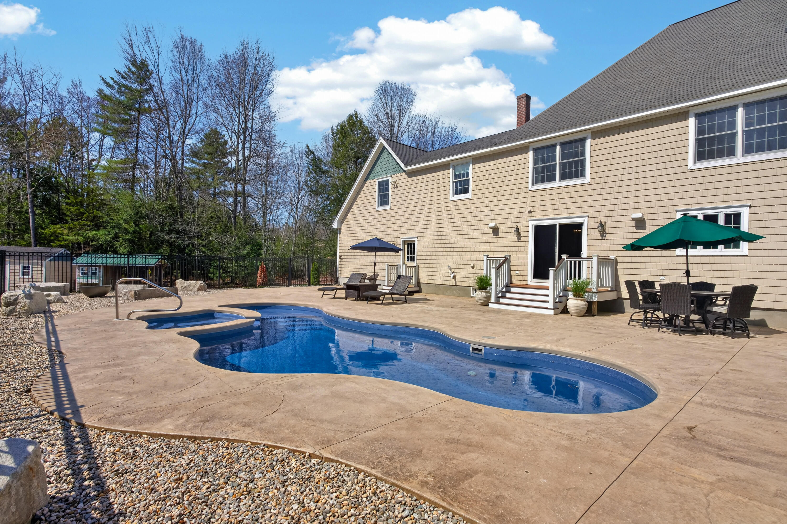 18 Laurel Ridge Road