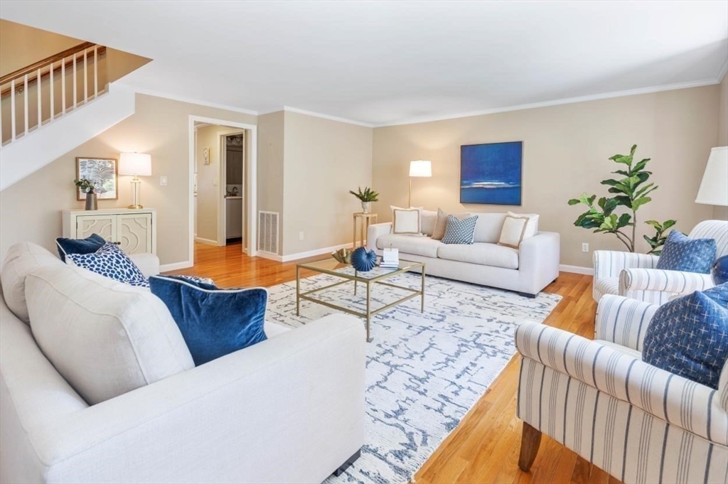 44 Floret Circle # 44