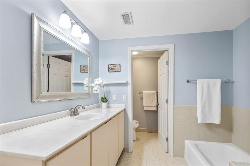 44 Floret Circle # 44
