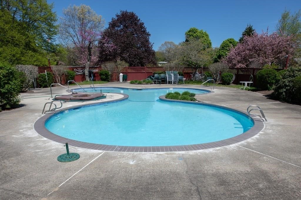 44 Floret Circle # 44