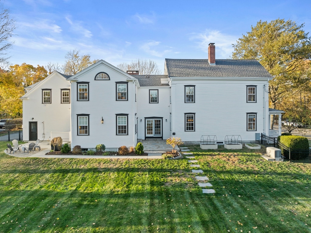 117 S Main St