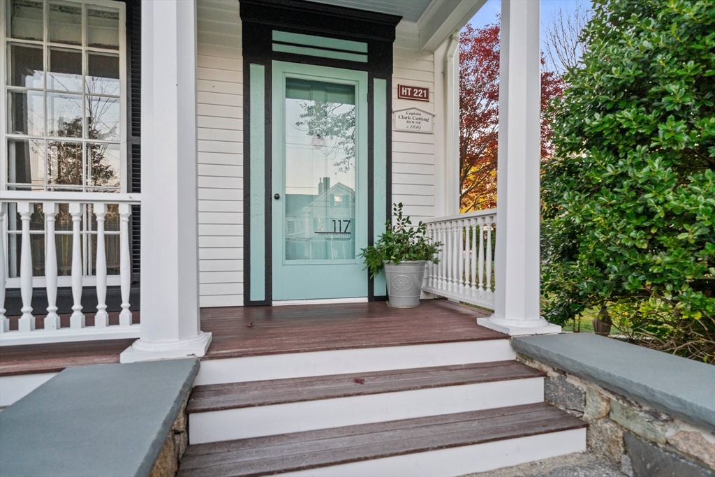 117 S Main St