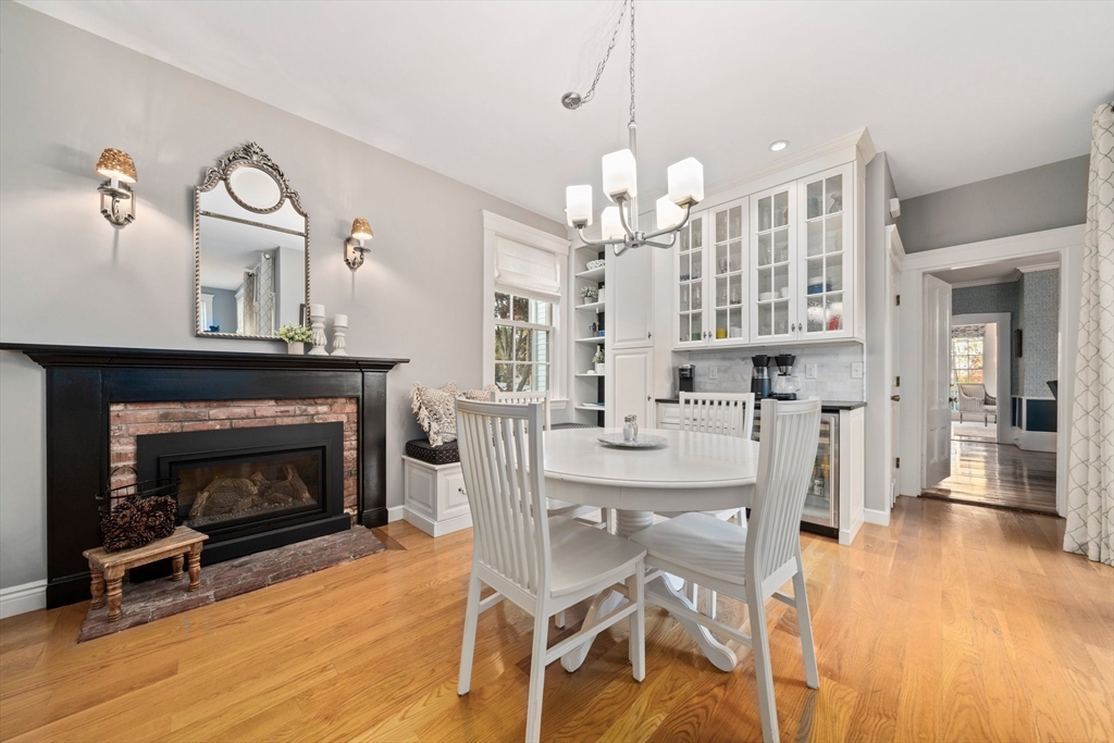 117 S Main St