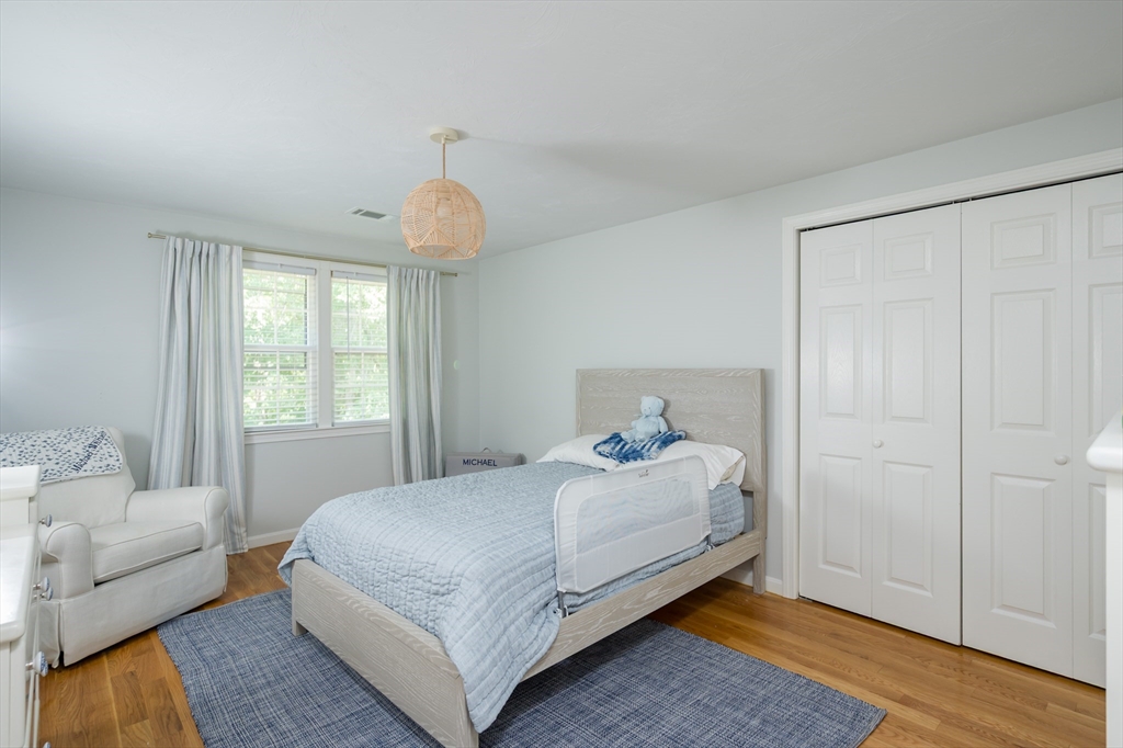 5 Adams Ct # 5, Hingham Unit: 5