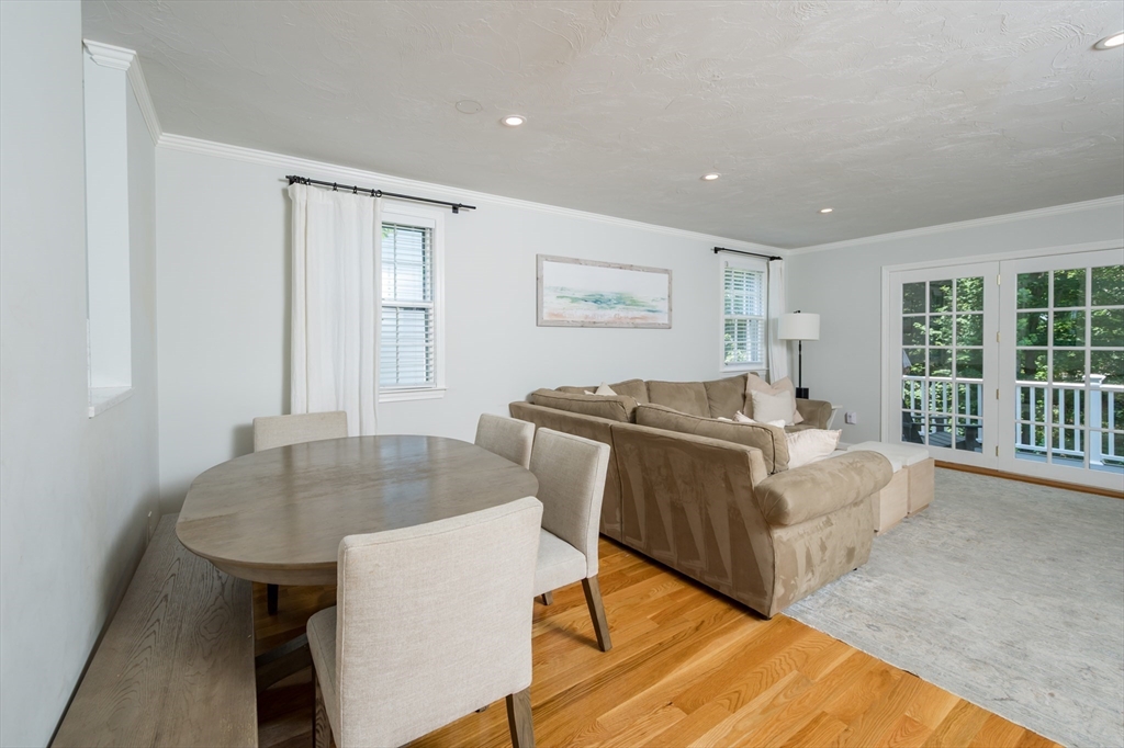 5 Adams Ct # 5, Hingham Unit: 5