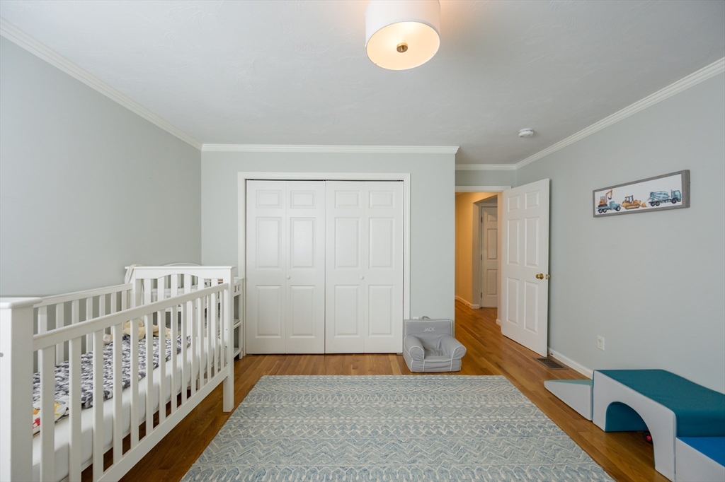 5 Adams Ct # 5, Hingham Unit: 5