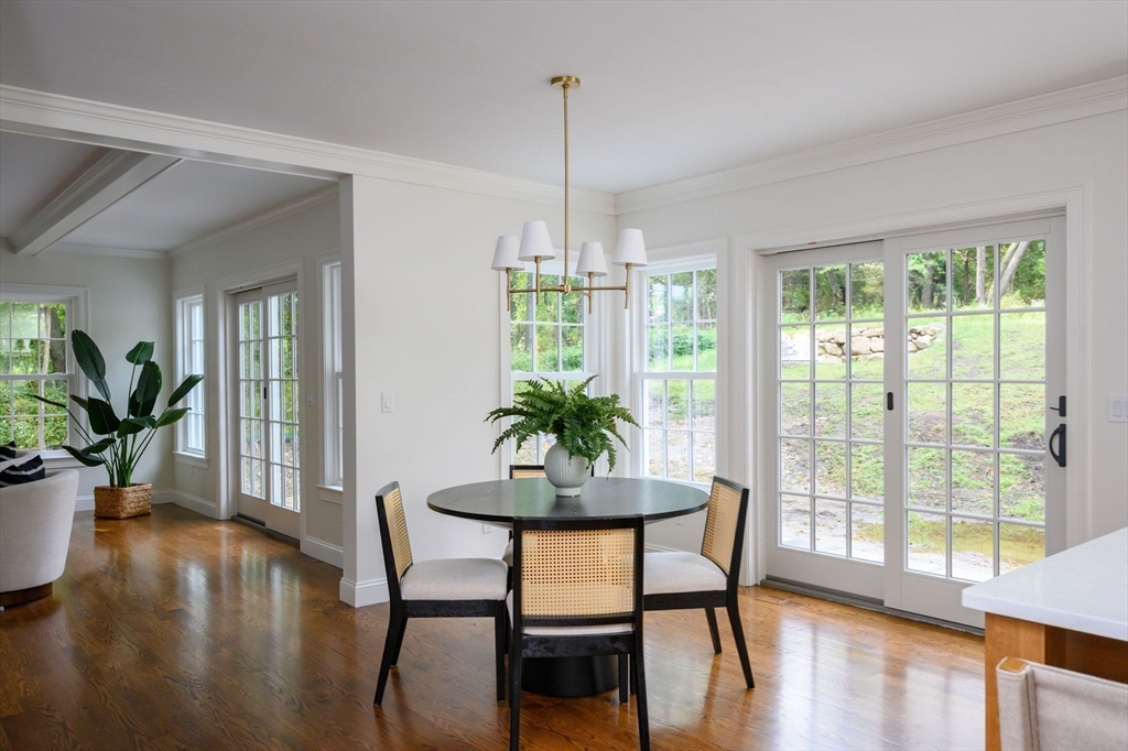 5 Woodbine Lane