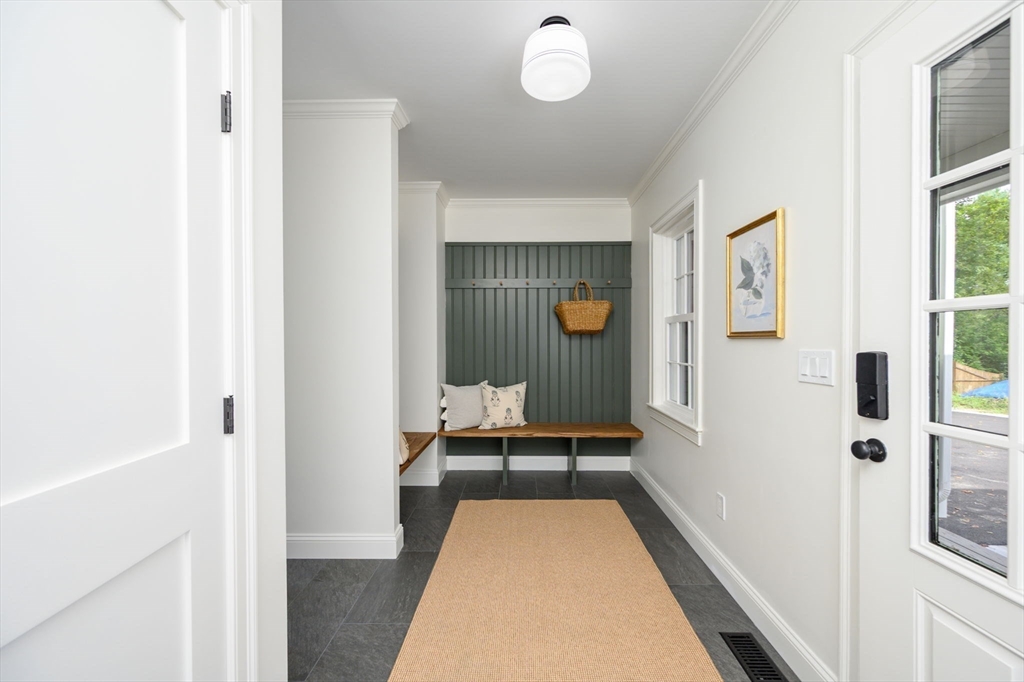 5 Woodbine Lane