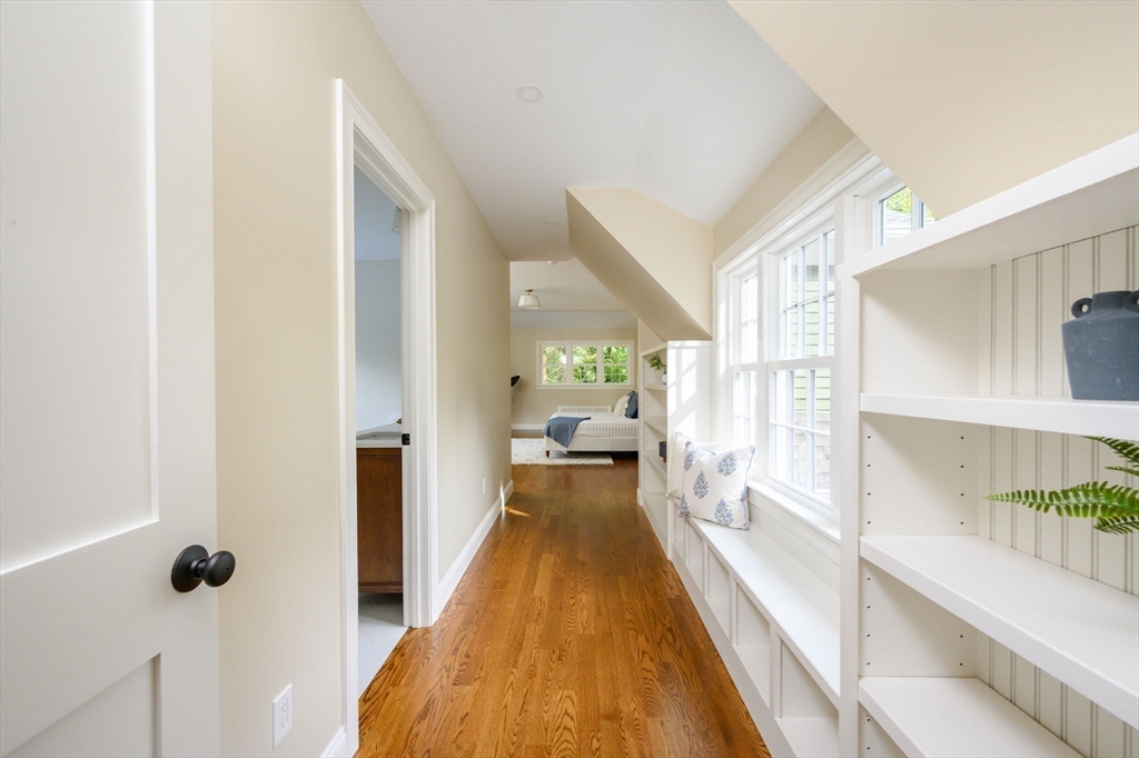 5 Woodbine Lane