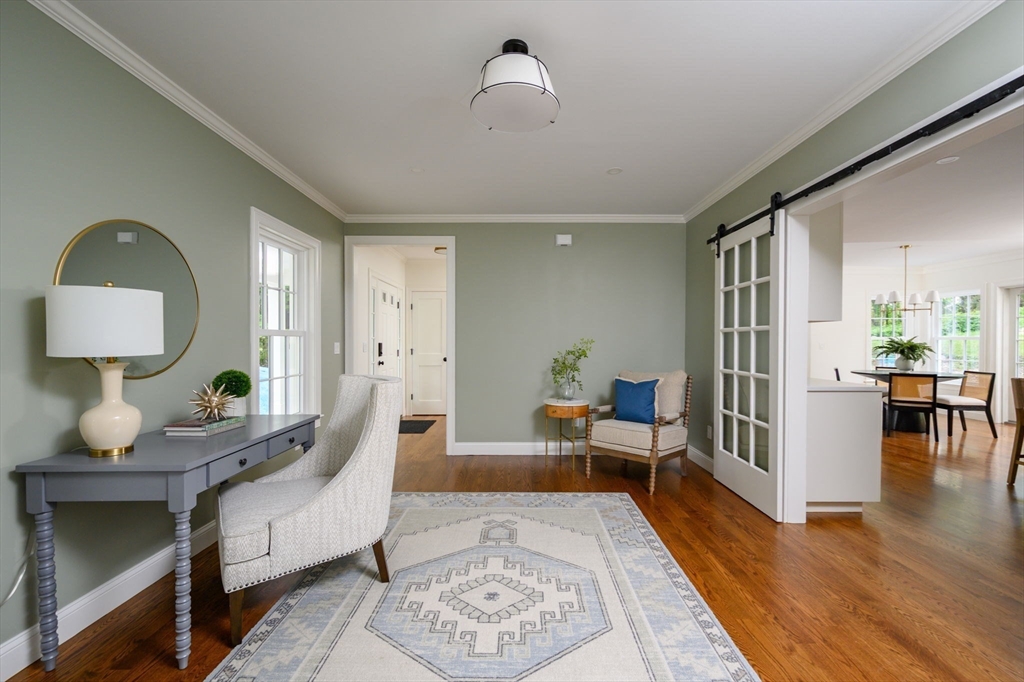 5 Woodbine Lane