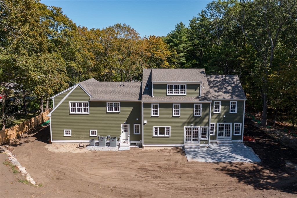 5 Woodbine Lane