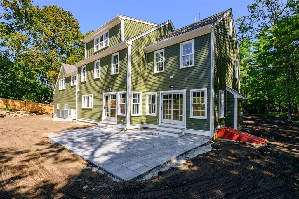 5 Woodbine Lane