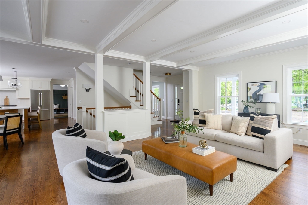 5 Woodbine Lane