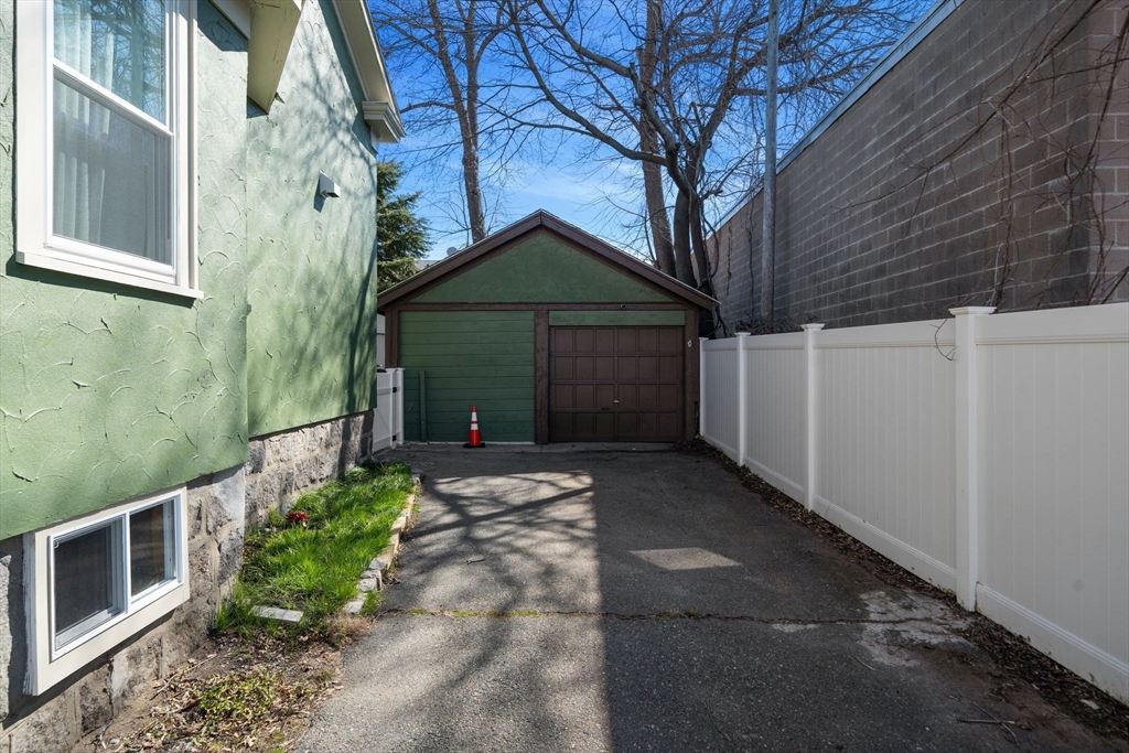 11 Birchbrow Avenue