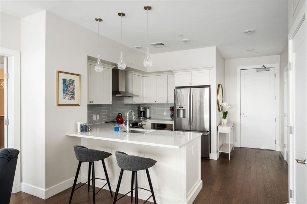 130 Broad Broad Reach # 606