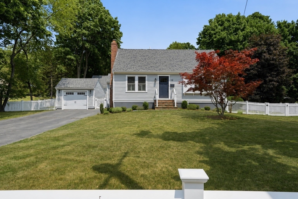 19 Planters Field Ln