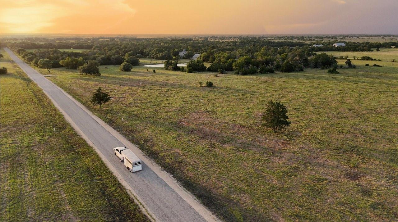 8 Round Top Farms Drive