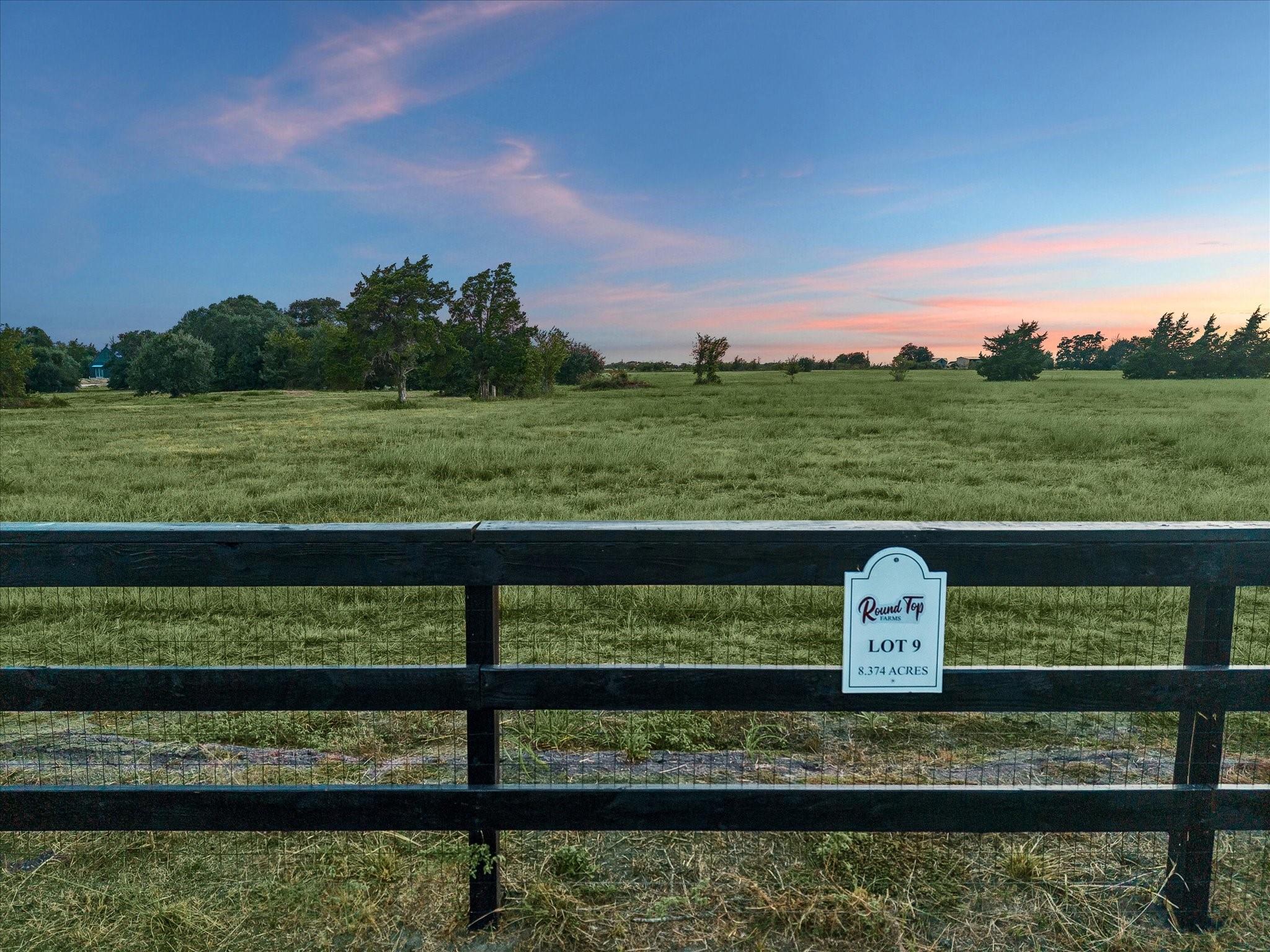 9 Round Top Farms Drive