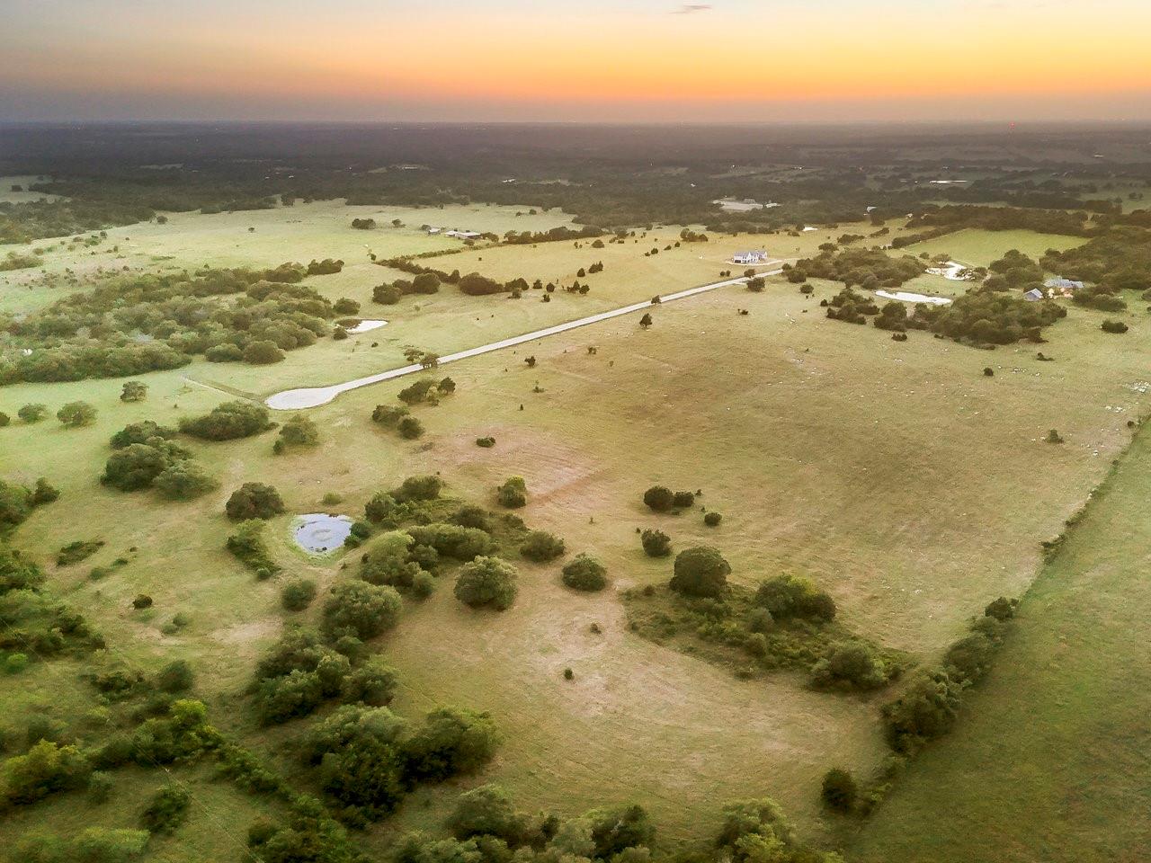 4 Round Top Farms Drive