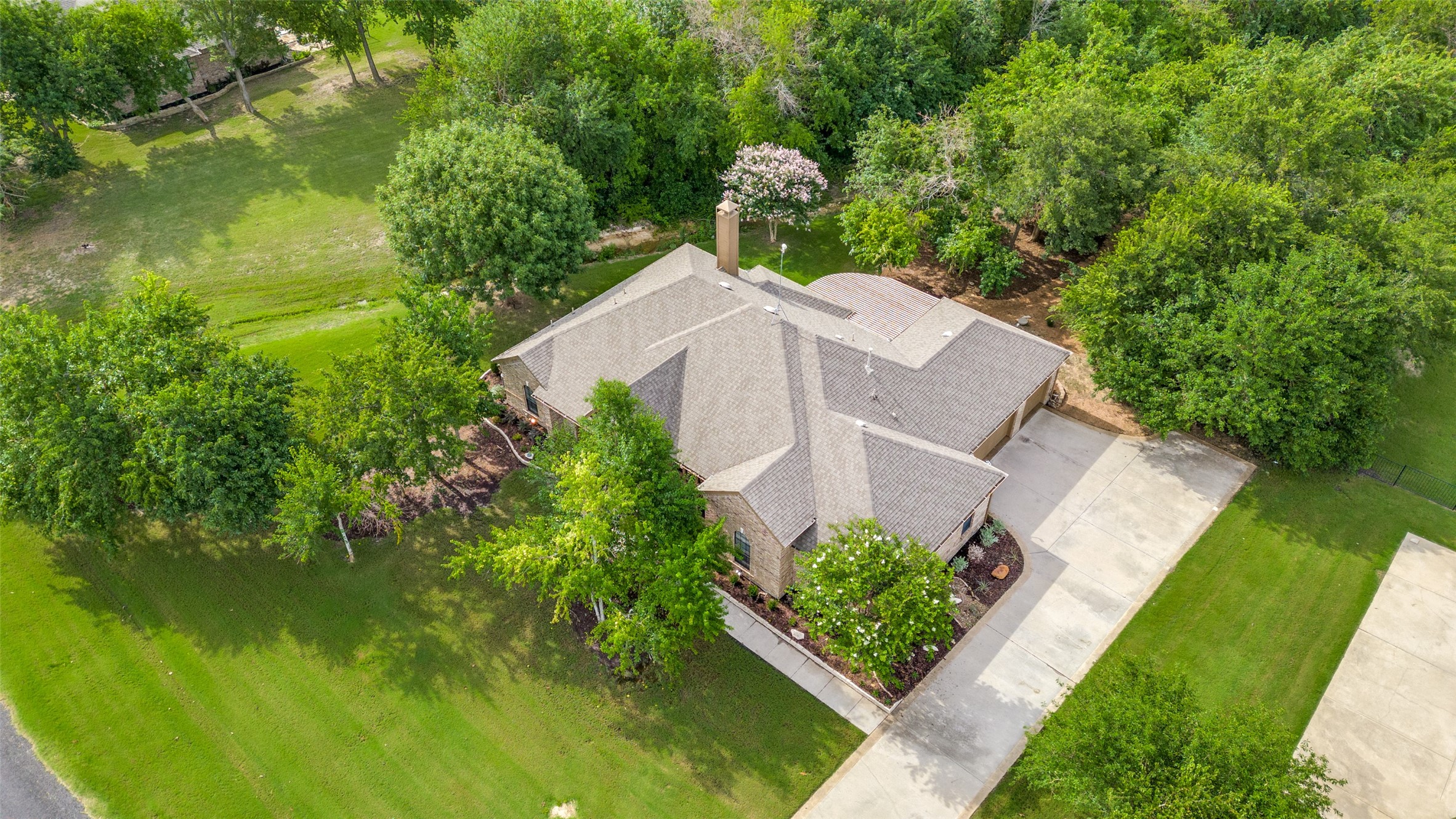 2779 Forest Drive