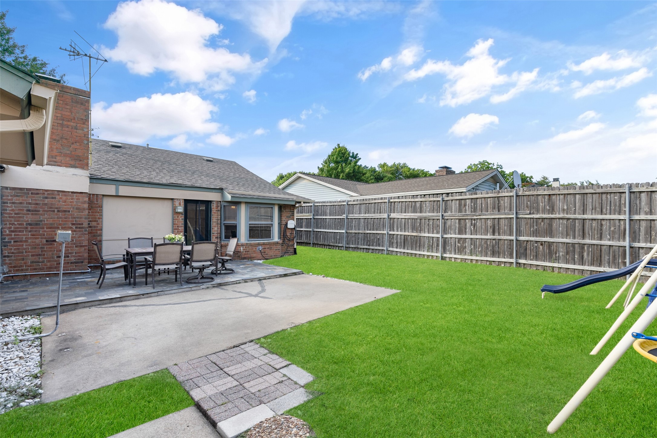 965 Meadowcove Circle