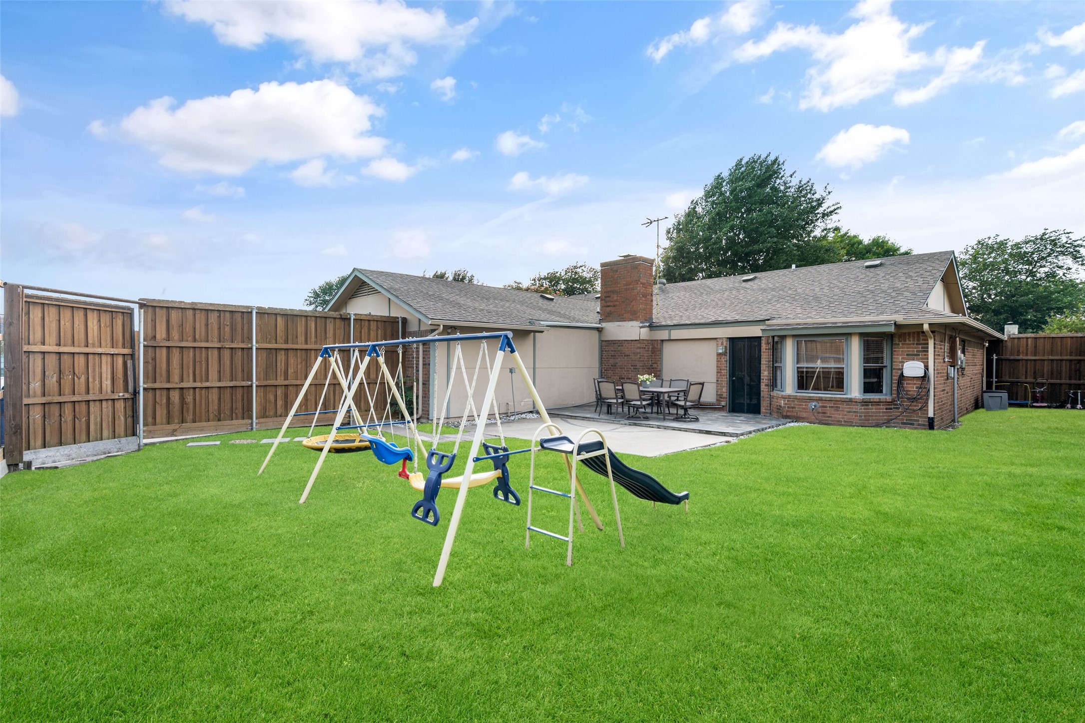965 Meadowcove Circle