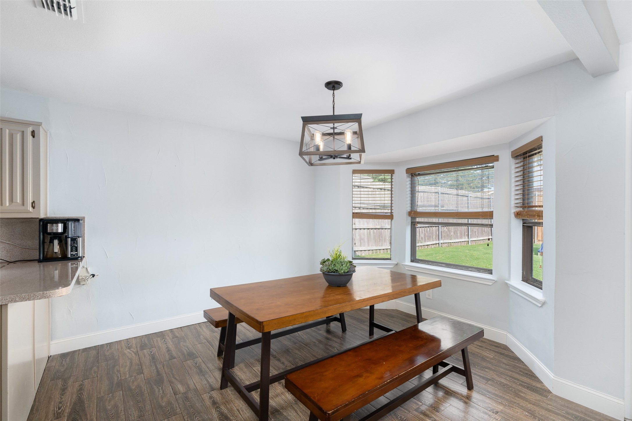 965 Meadowcove Circle