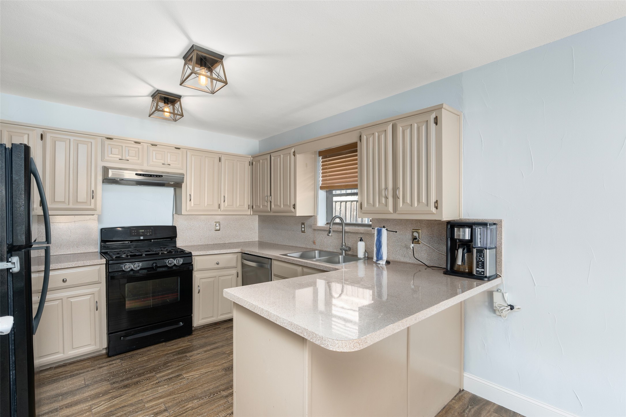 965 Meadowcove Circle